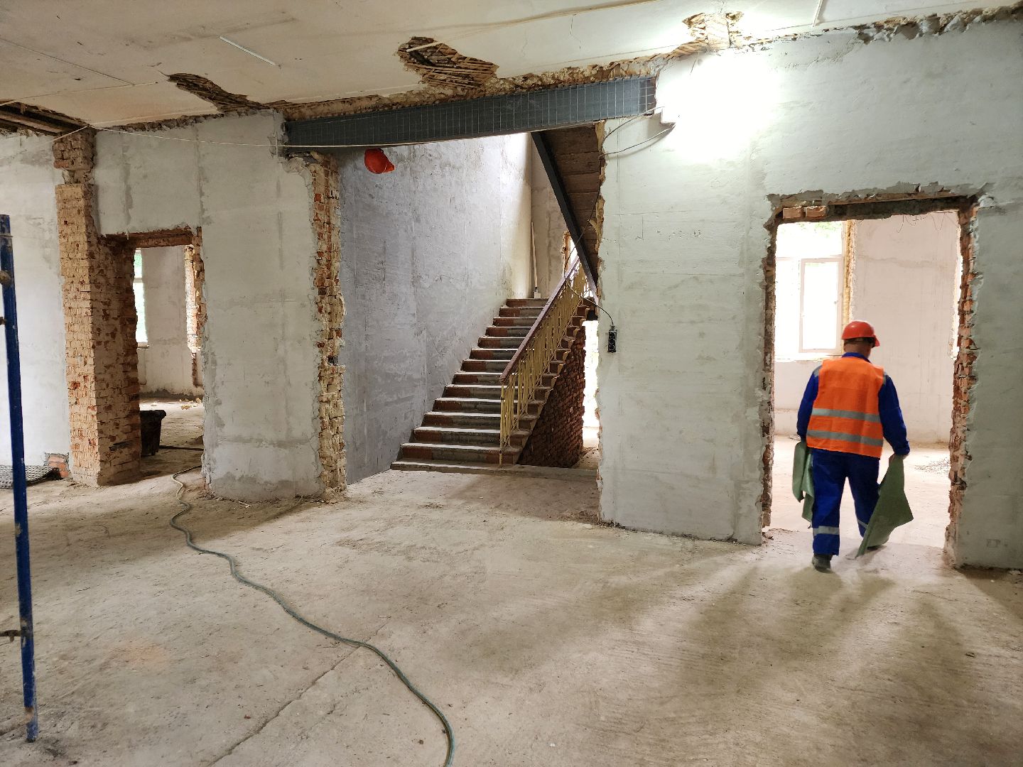 чехов, улица чехова, центр детского творчества, капитальный ремонт, реконструкция, обновление, внутренняя отделка, выравнивание стен, оштукатуривание стен, трассировка стен, демонтажные работы, фасадные и кровельные работы,замена инженерных сетей, госпрограмма московской области,