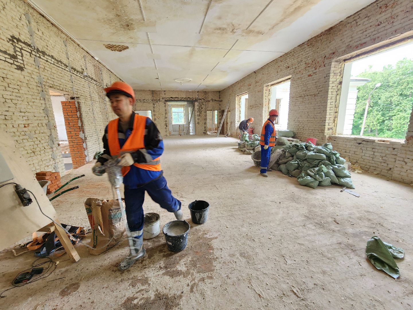 чехов, улица чехова, центр детского творчества, капитальный ремонт, реконструкция, обновление, внутренняя отделка, выравнивание стен, оштукатуривание стен, трассировка стен, демонтажные работы, фасадные и кровельные работы,замена инженерных сетей, госпрограмма московской области,