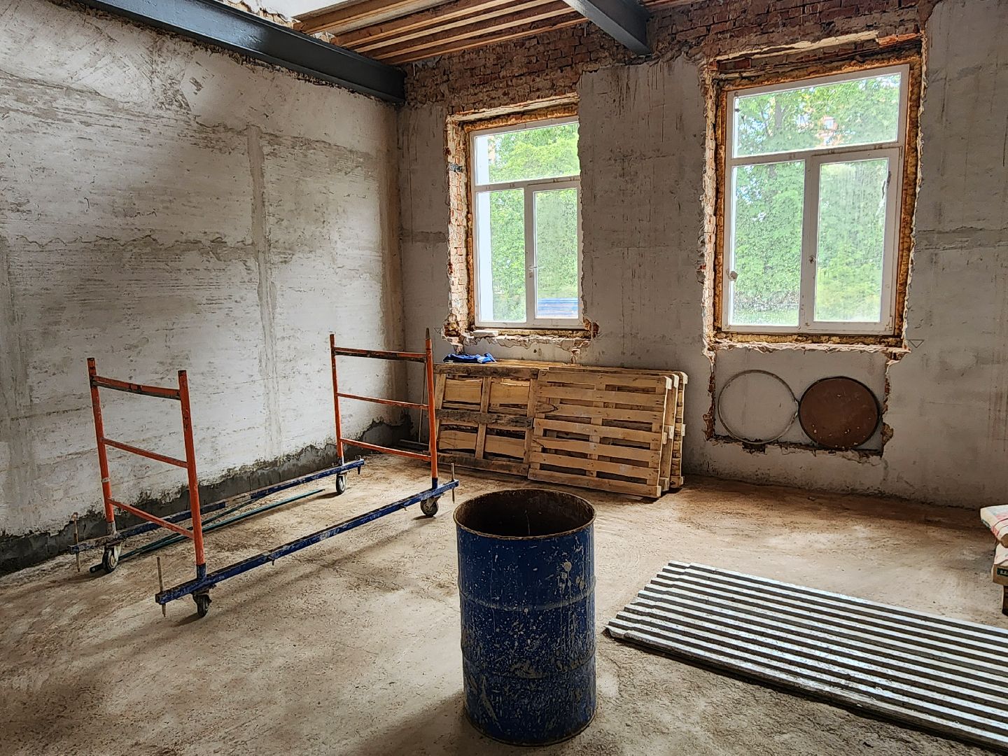 чехов, улица чехова, центр детского творчества, капитальный ремонт, реконструкция, обновление, внутренняя отделка, выравнивание стен, оштукатуривание стен, трассировка стен, демонтажные работы, фасадные и кровельные работы,замена инженерных сетей, госпрограмма московской области,