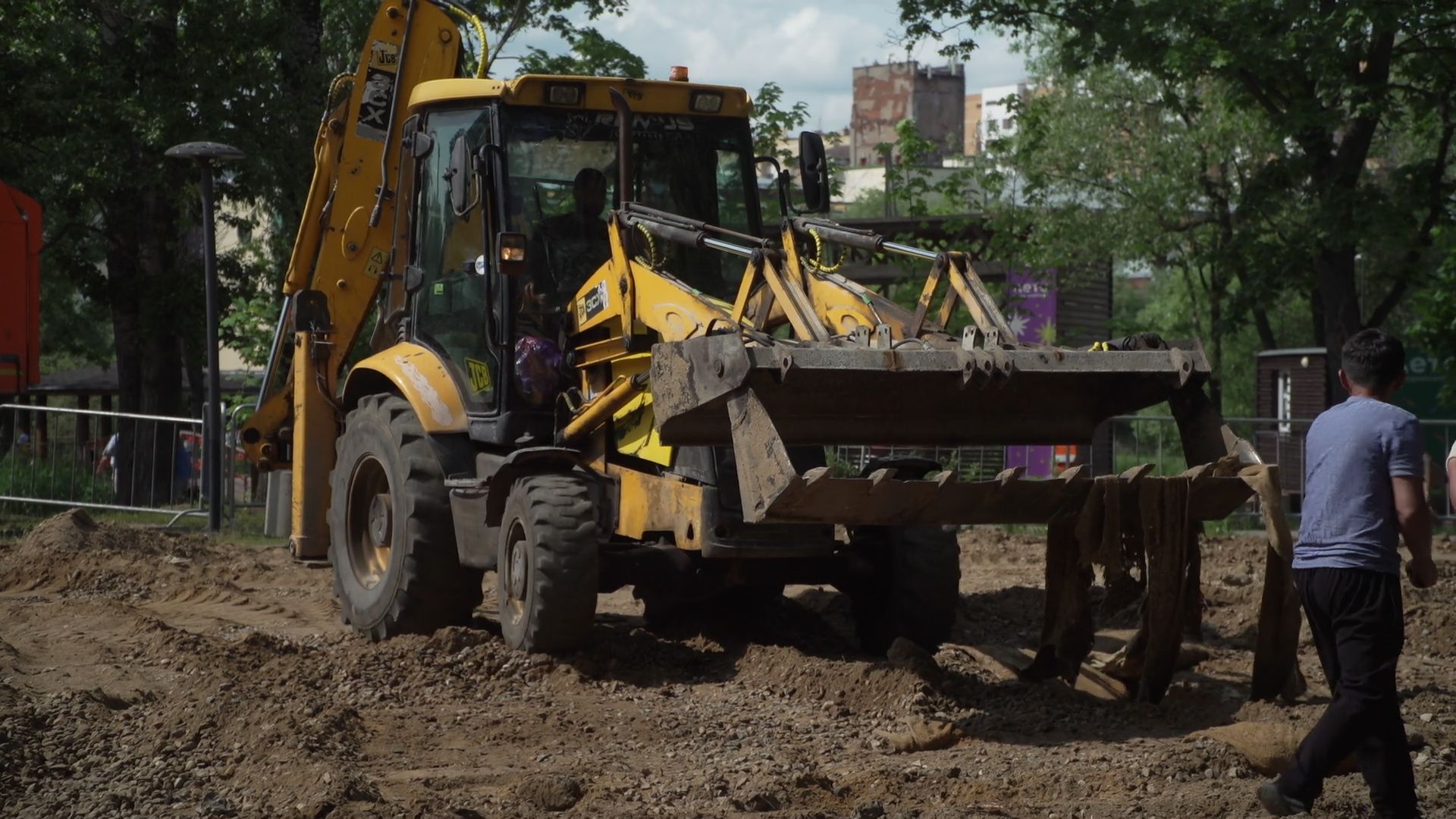 Реутов, парк, фабричный пруд, площадка для детей,