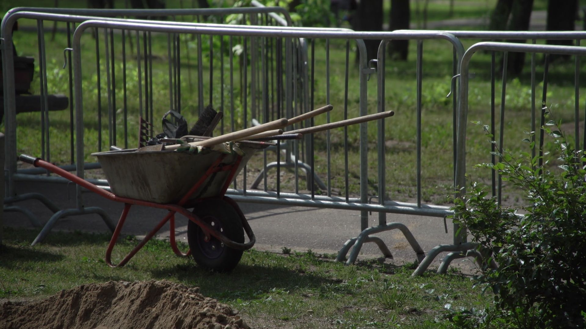 Реутов, парк, фабричный пруд, площадка для детей,
