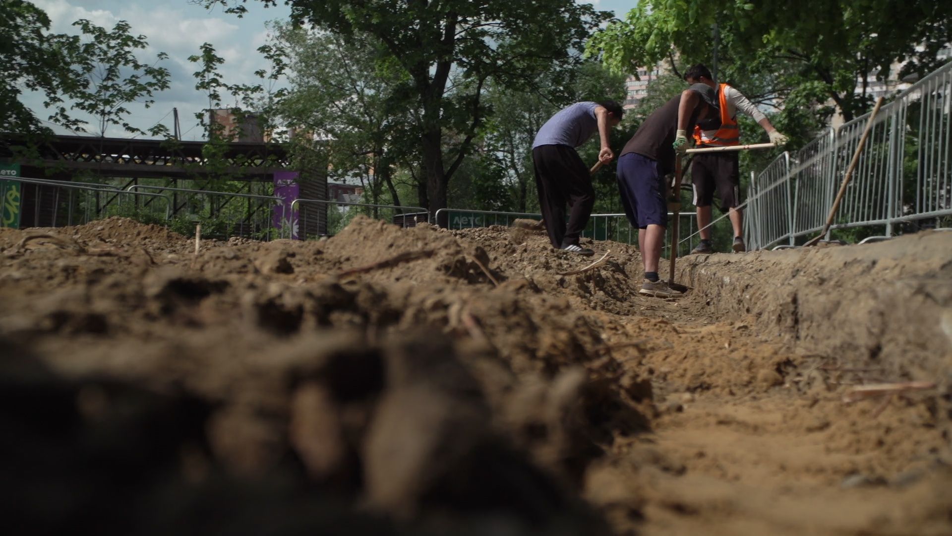 Реутов, парк, фабричный пруд, площадка для детей,