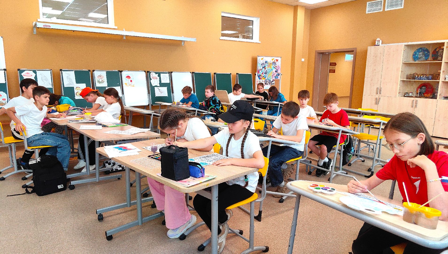 флешмоб, день россии, лагерь, символы,