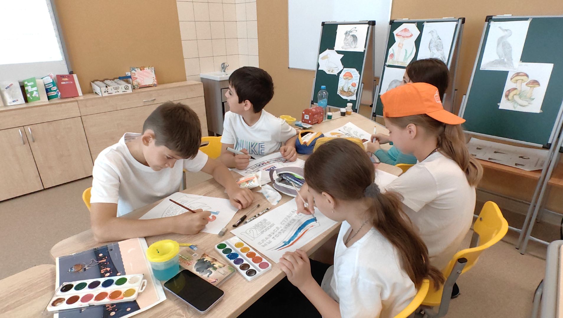 флешмоб, день россии, лагерь, символы,