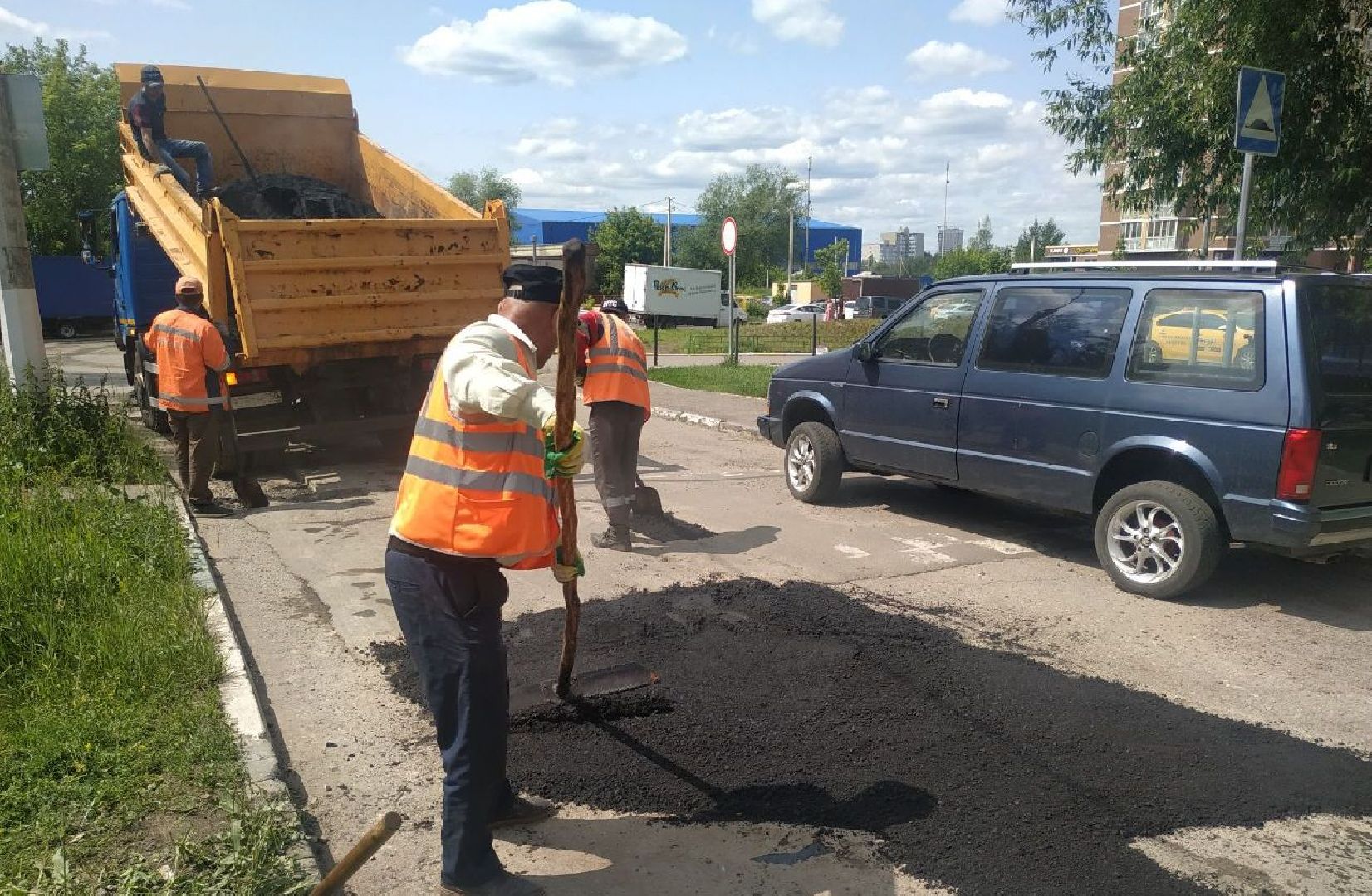 ивантеевка, вертикалки, ямочный ремонт, внутриквартальная дорога, проезд, ямы на дорогах, коммунальная служба,