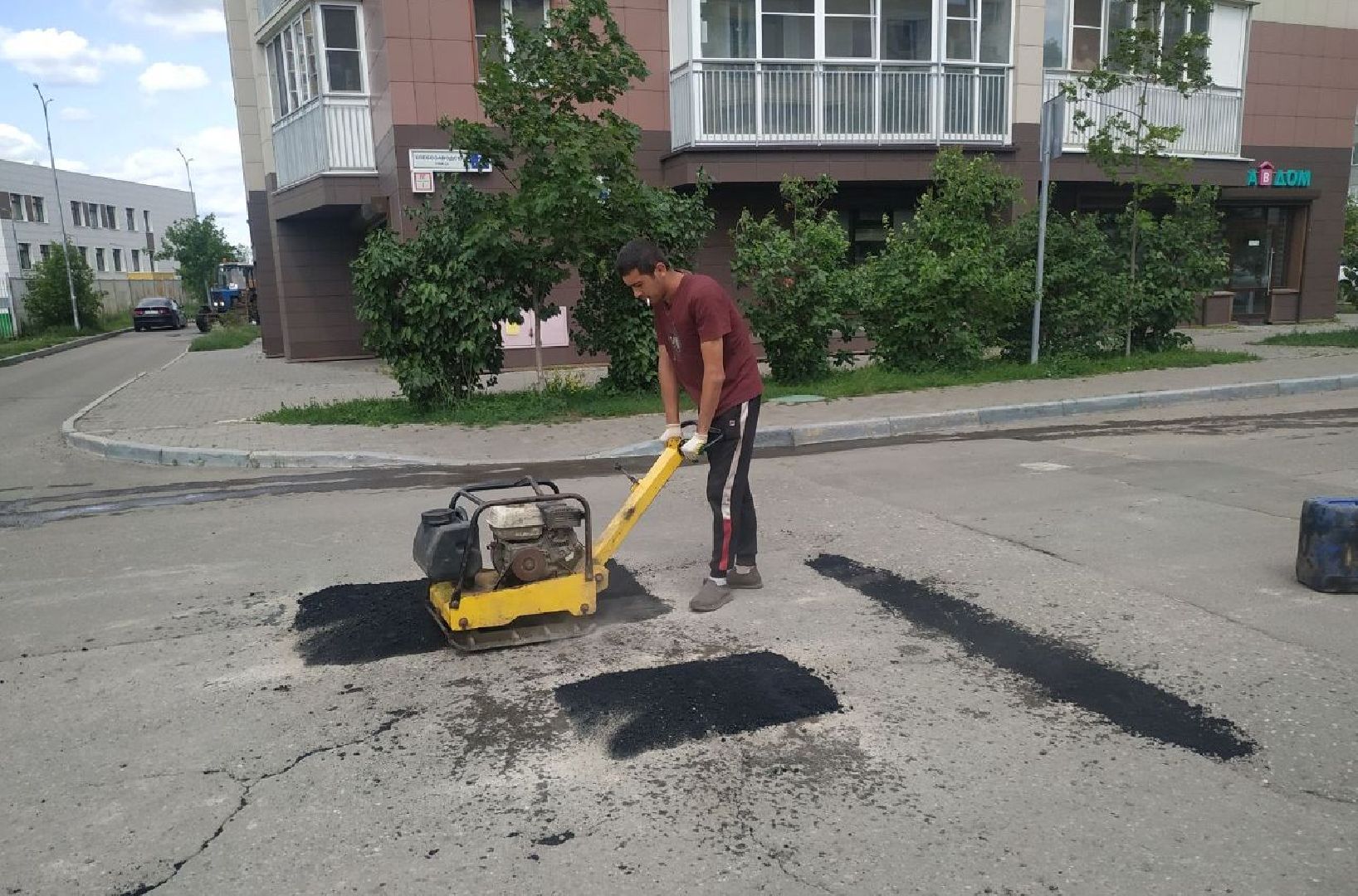 ивантеевка, вертикалки, ямочный ремонт, внутриквартальная дорога, проезд, ямы на дорогах, коммунальная служба,