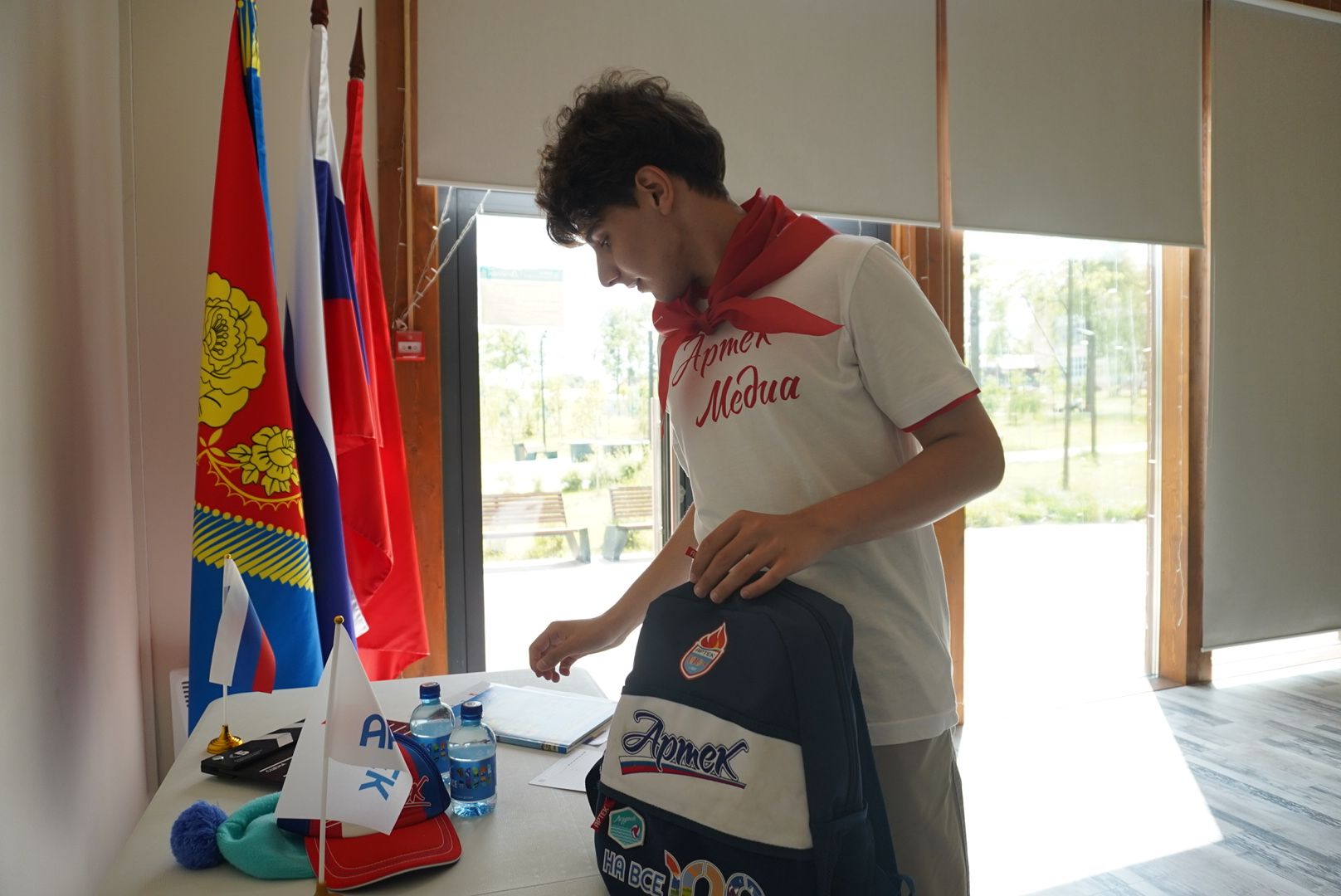 Павловский Посад , Артек, Общество ,