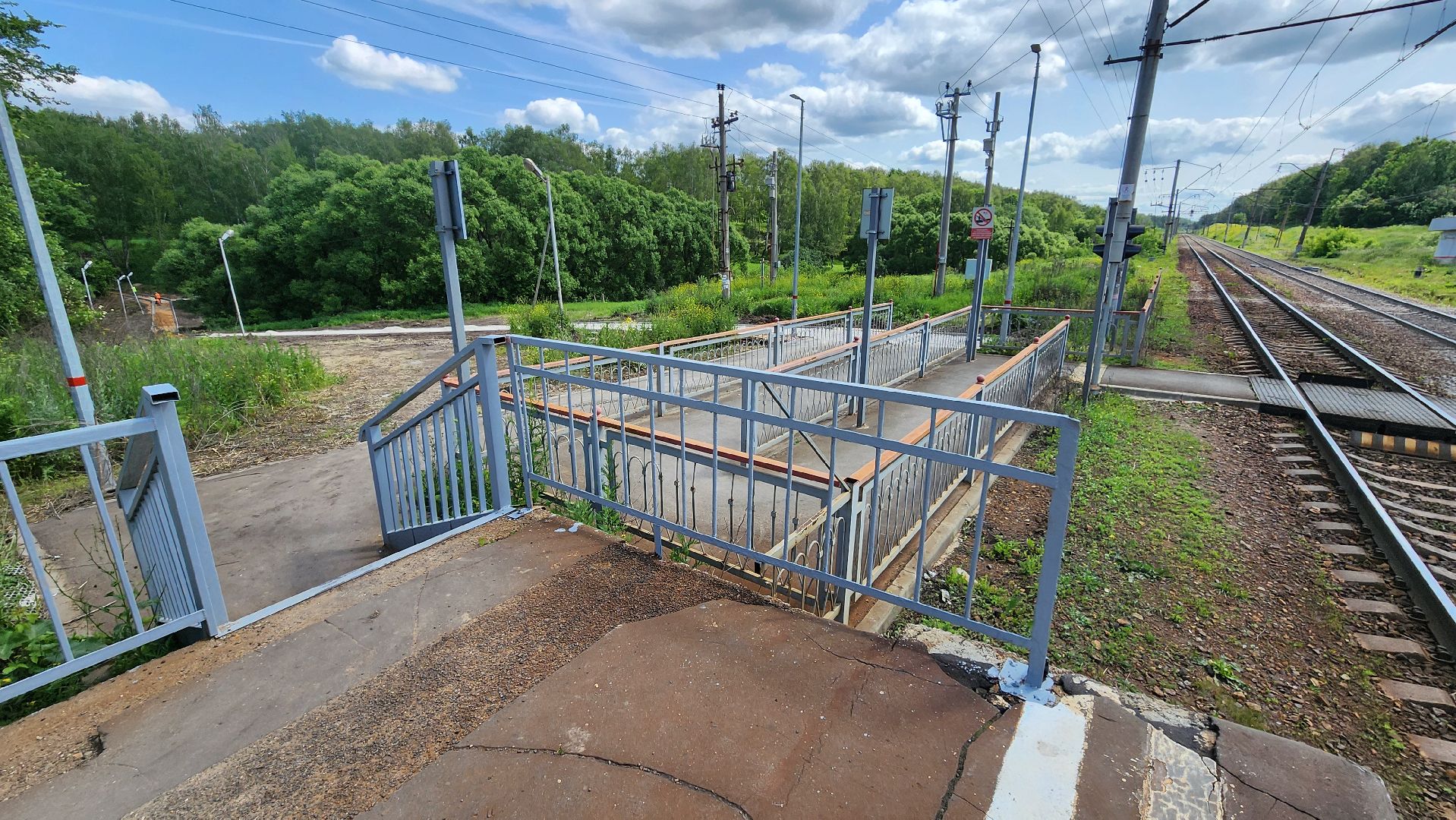 кашира, благоустройство, тротуар, пешеходная дорога, тесна, железная дорога,