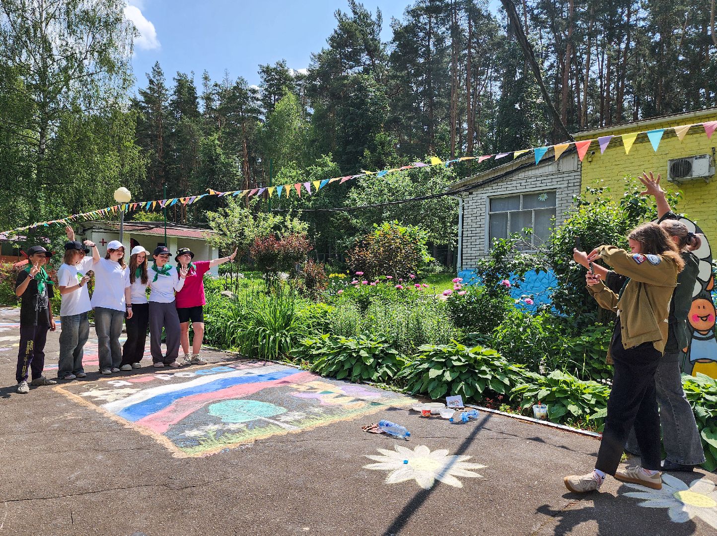 Подольск, День России, Лагерь Ромашка, Дети, Патриотизм, Рисунки мелом,конкурс рисунков,
