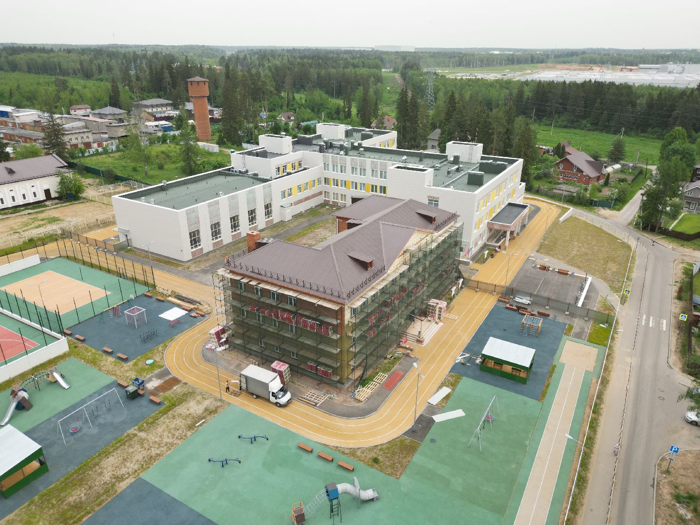 видео с коптера, школа в поварово, школа в солнечногорске,