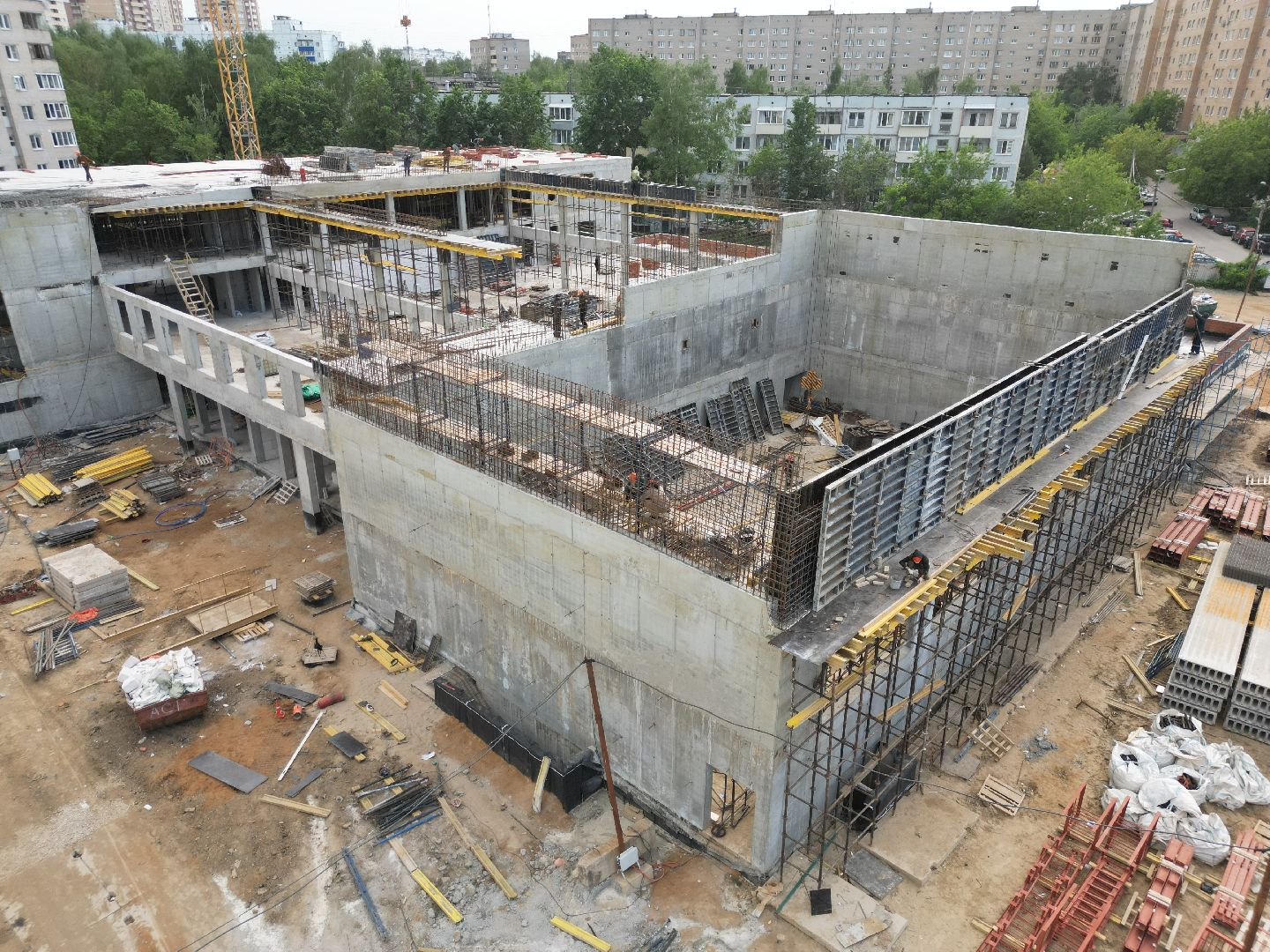 видео с коптера, гимназия 6 в солнечногорске,