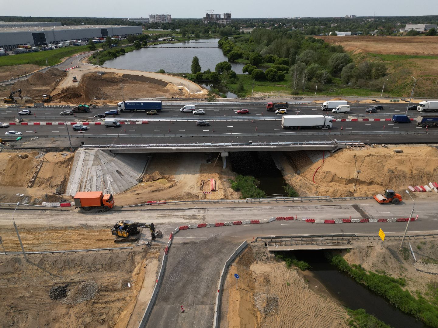 видео с коптера, мост через реку Скалба , м-8 холмогоры, дороги подмосковья,