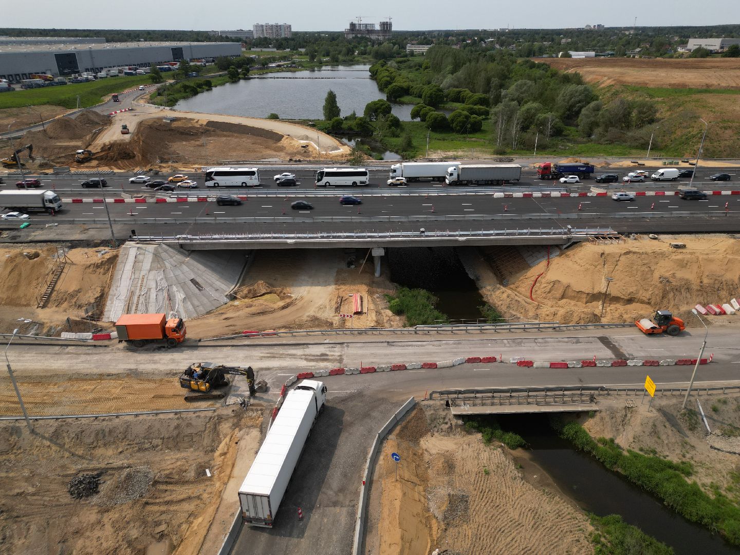 видео с коптера, мост через реку Скалба , м-8 холмогоры, дороги подмосковья,