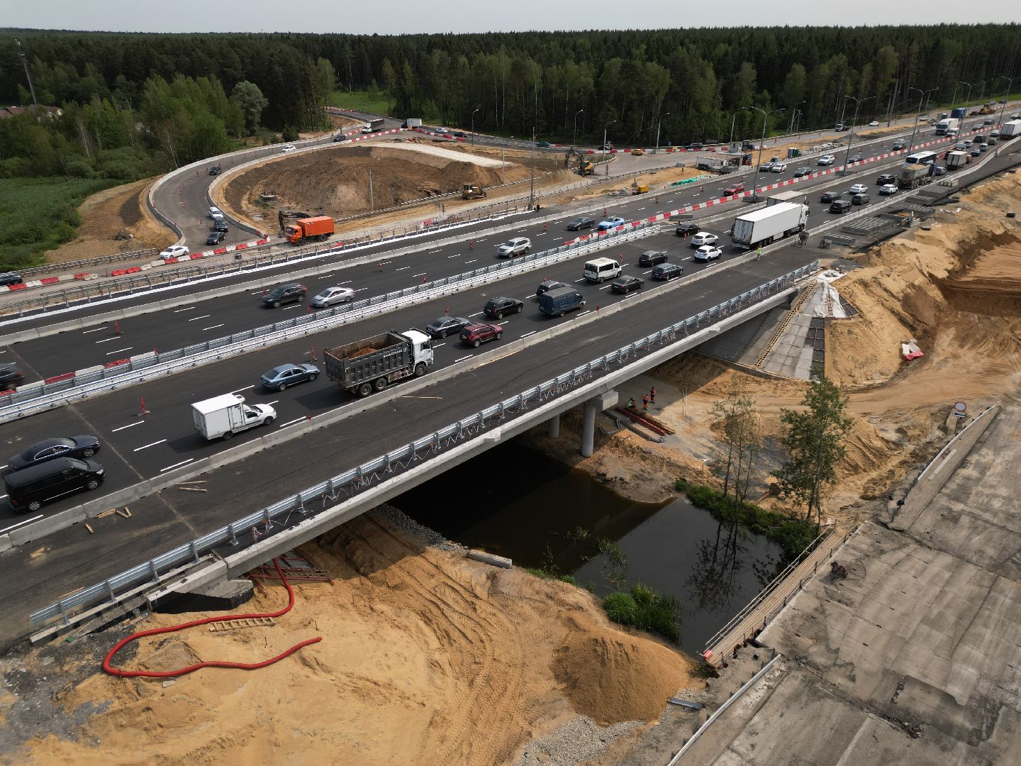 видео с коптера, мост через реку Скалба , м-8 холмогоры, дороги подмосковья,