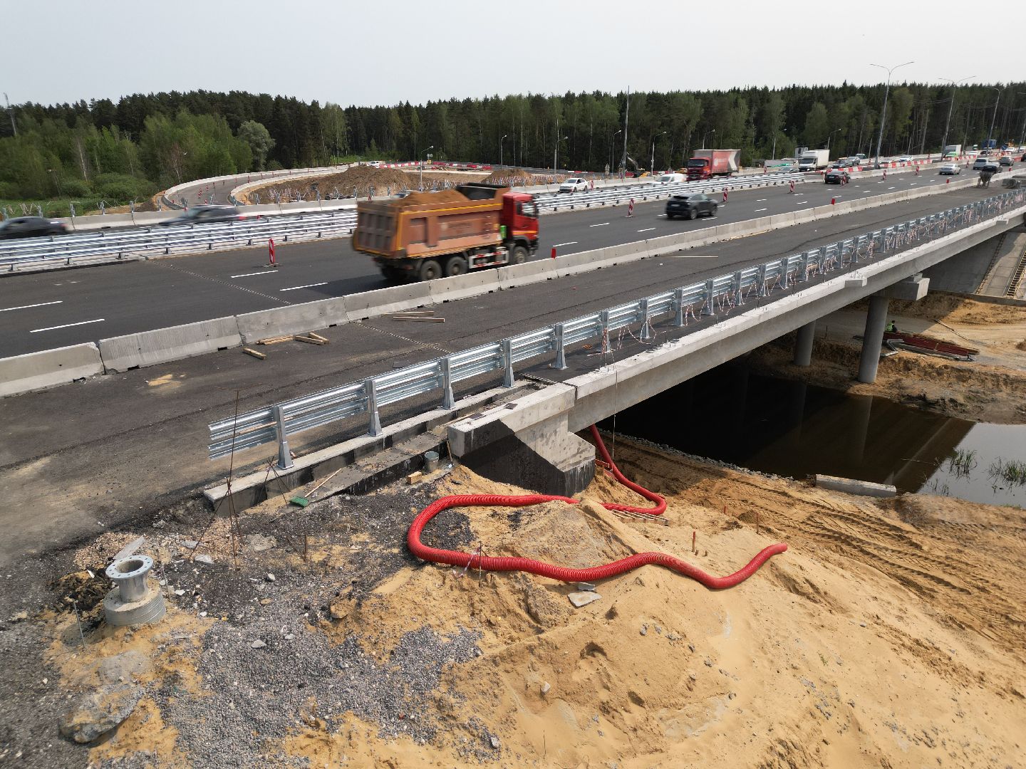 видео с коптера, мост через реку Скалба , м-8 холмогоры, дороги подмосковья,