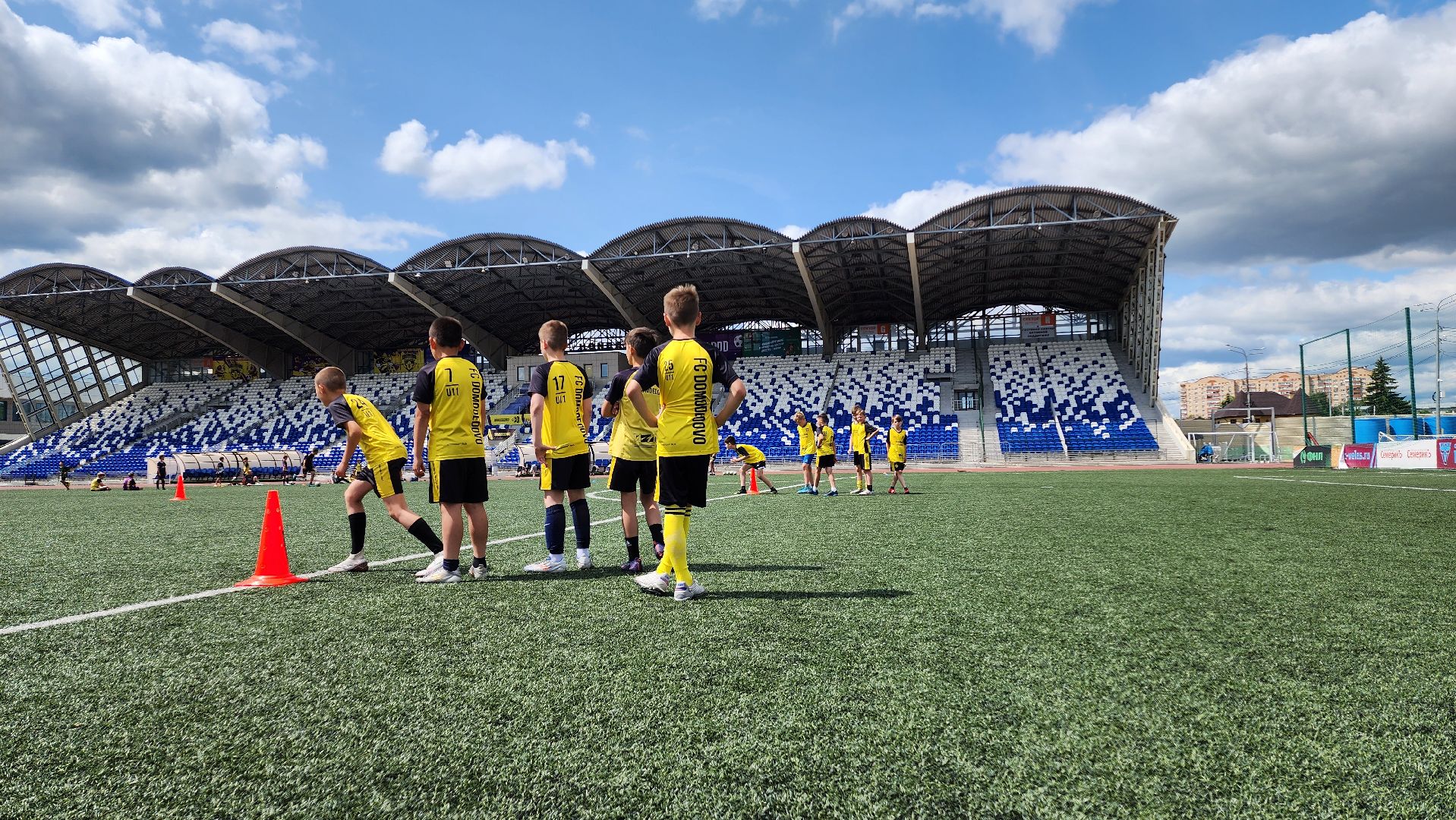 спорт, домодедово, дети, футбол, футбольный клуб, подмосковье, авангард, стадион, стадион авангард,