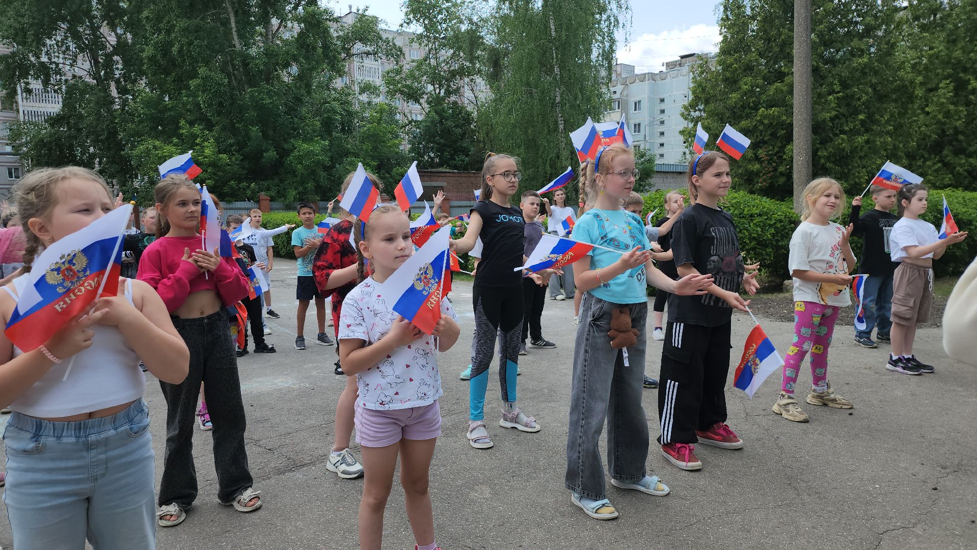 серпухов, подмосковье, день россии, флэшмоб,