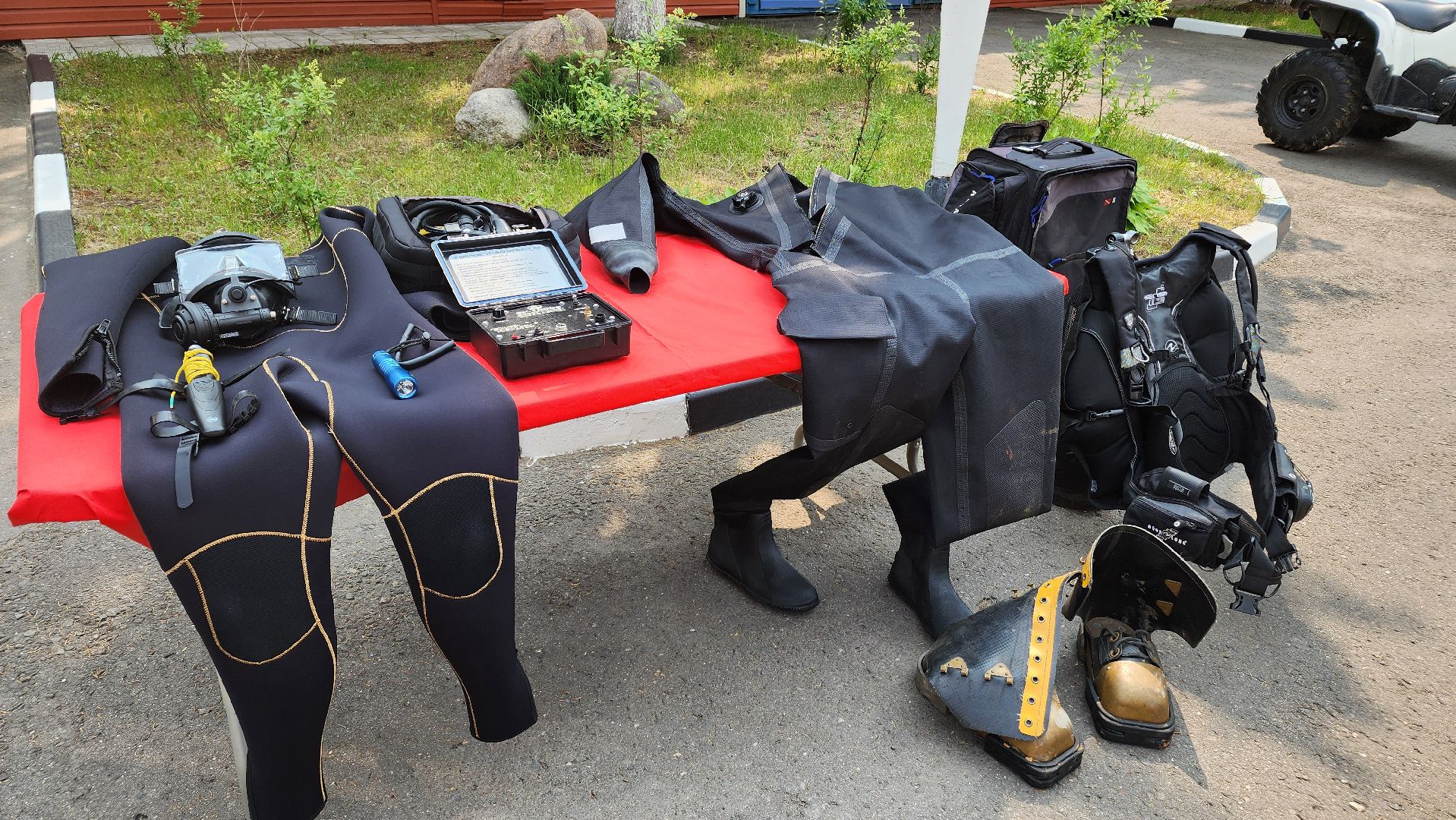 реутов, мчс, оборудование, водолазы, гидрокостюм, дыхательная система,