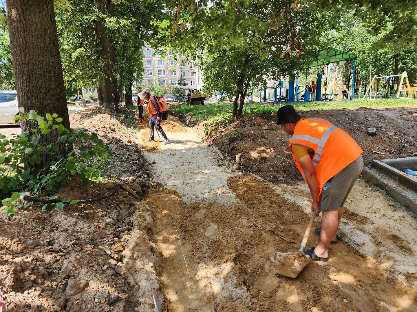чехов, улица дружбы, комплексное благоустройство двора, парковки, автостоянки, детские и спортивные площадки, проезды, зоны отдыха, пешеходные дорожки, госпрограмма московской области, формирование комфортной городской среды,