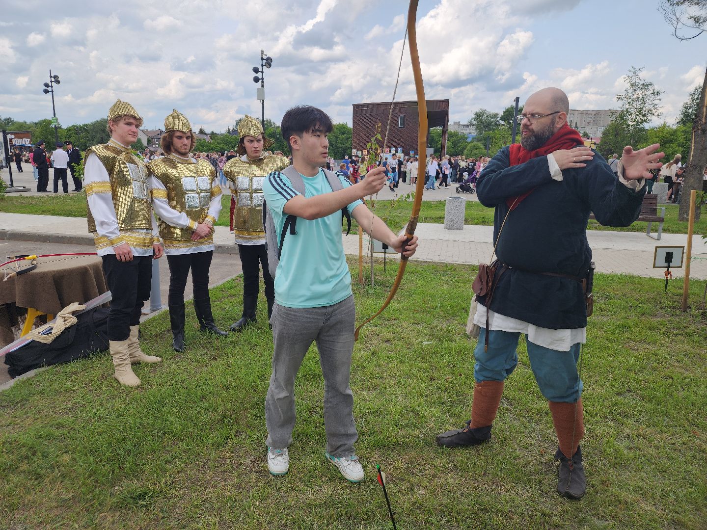 день россии 2025, орехово-зуево, стрельба из лука, парки подмосковья,