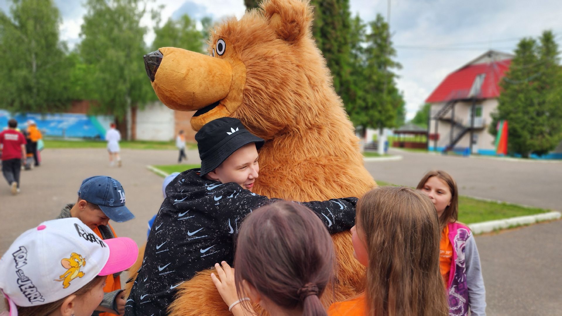 волоколамск, медведь, день россии,