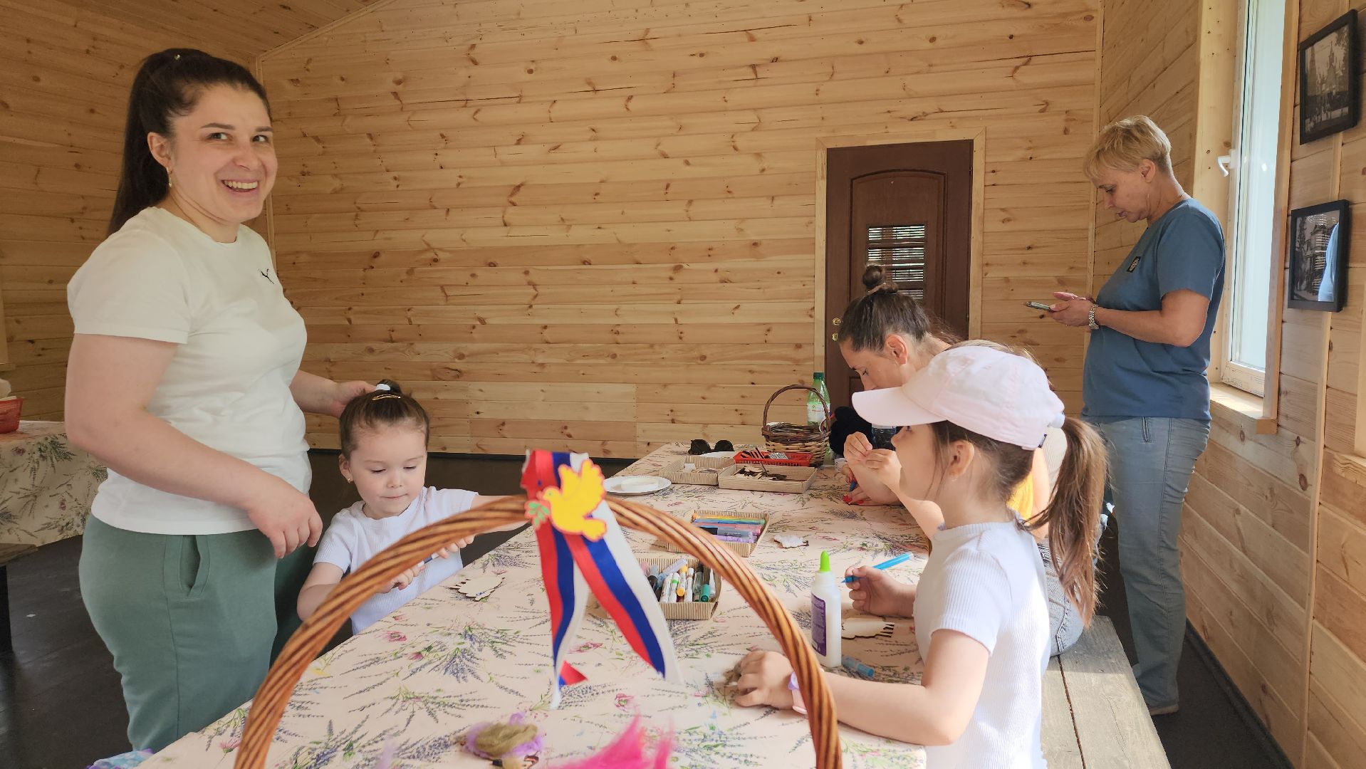 день россии, мастер-класс, экопарк, дети, триколор, флаг россии, вертикалки,