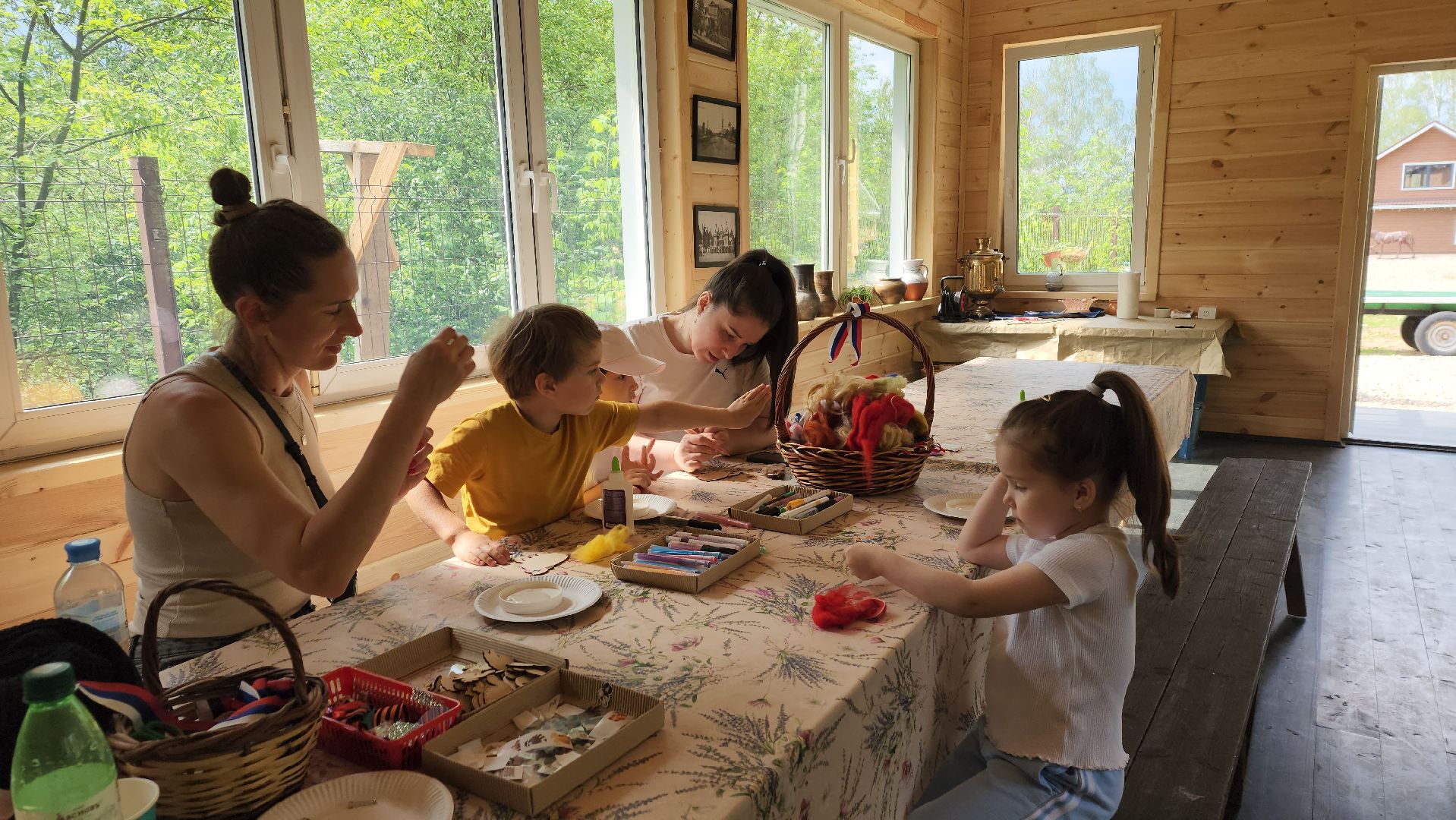 день россии, мастер-класс, экопарк, дети, триколор, флаг россии, вертикалки,