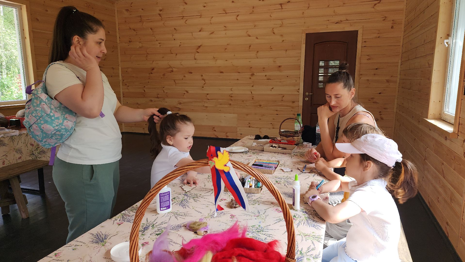 день россии, мастер-класс, экопарк, дети, триколор, флаг россии, вертикалки,