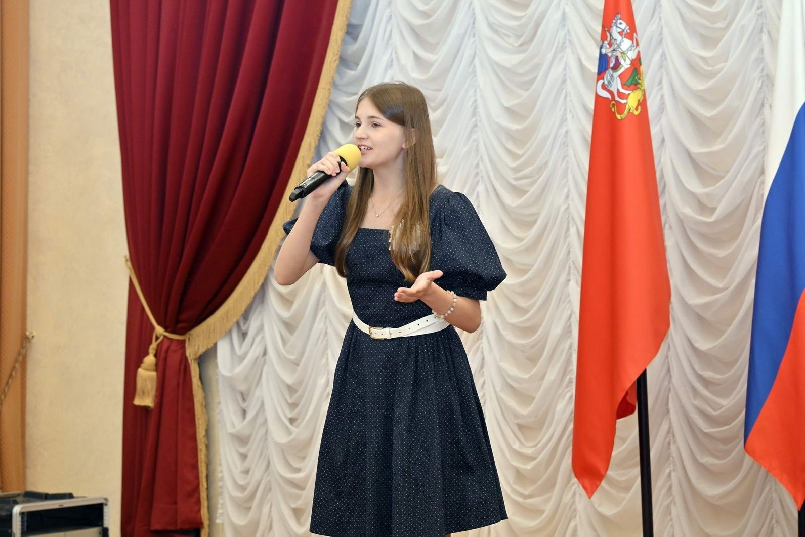 вручение паспортов, паспорт гражданина РФ, торжественная церемония , власиха вручение паспоров, глава власихи,