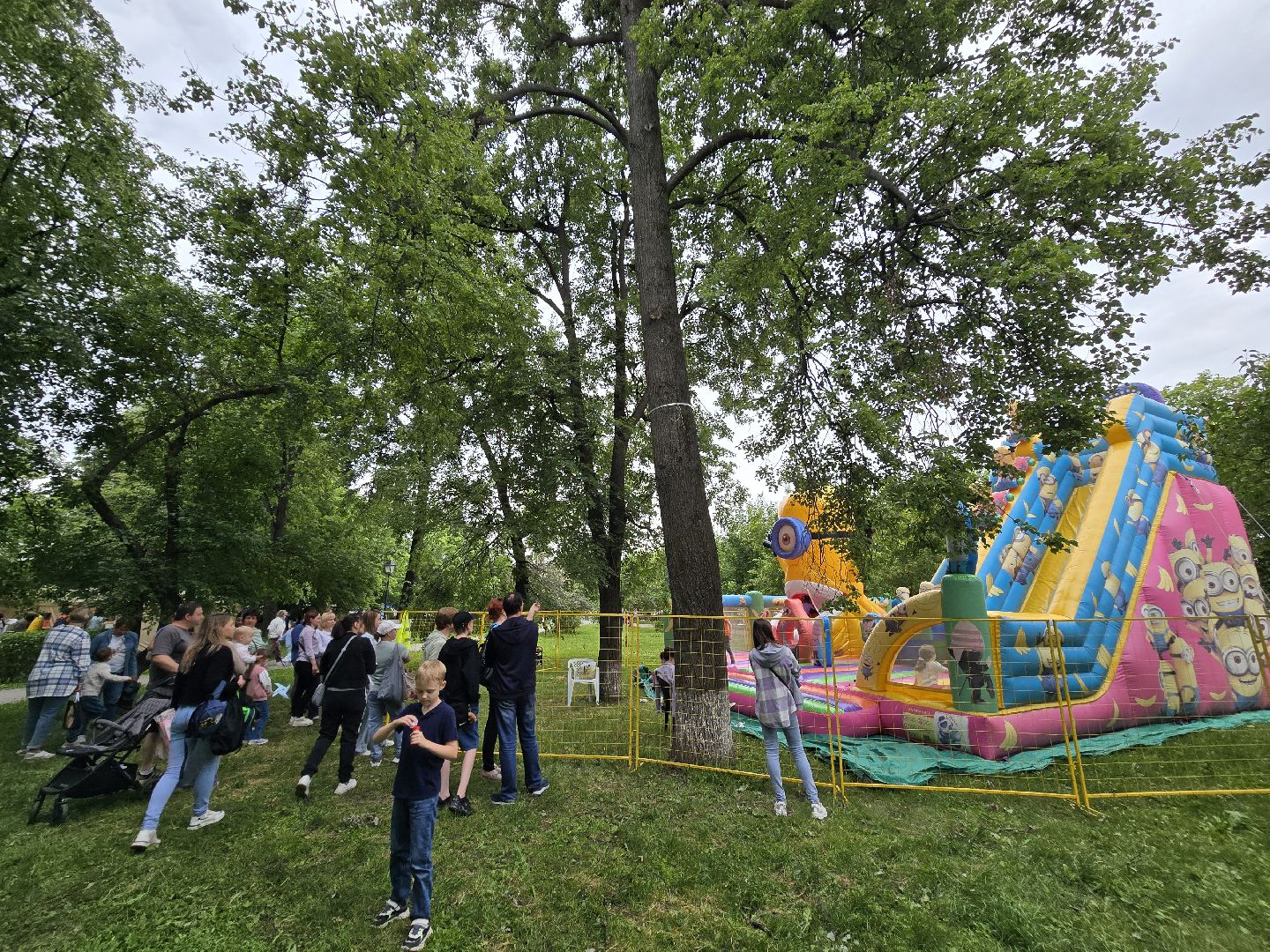 Коломна, день россии, лето в парках,