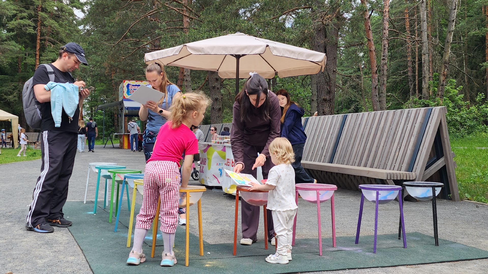 день россии, истра, парки,