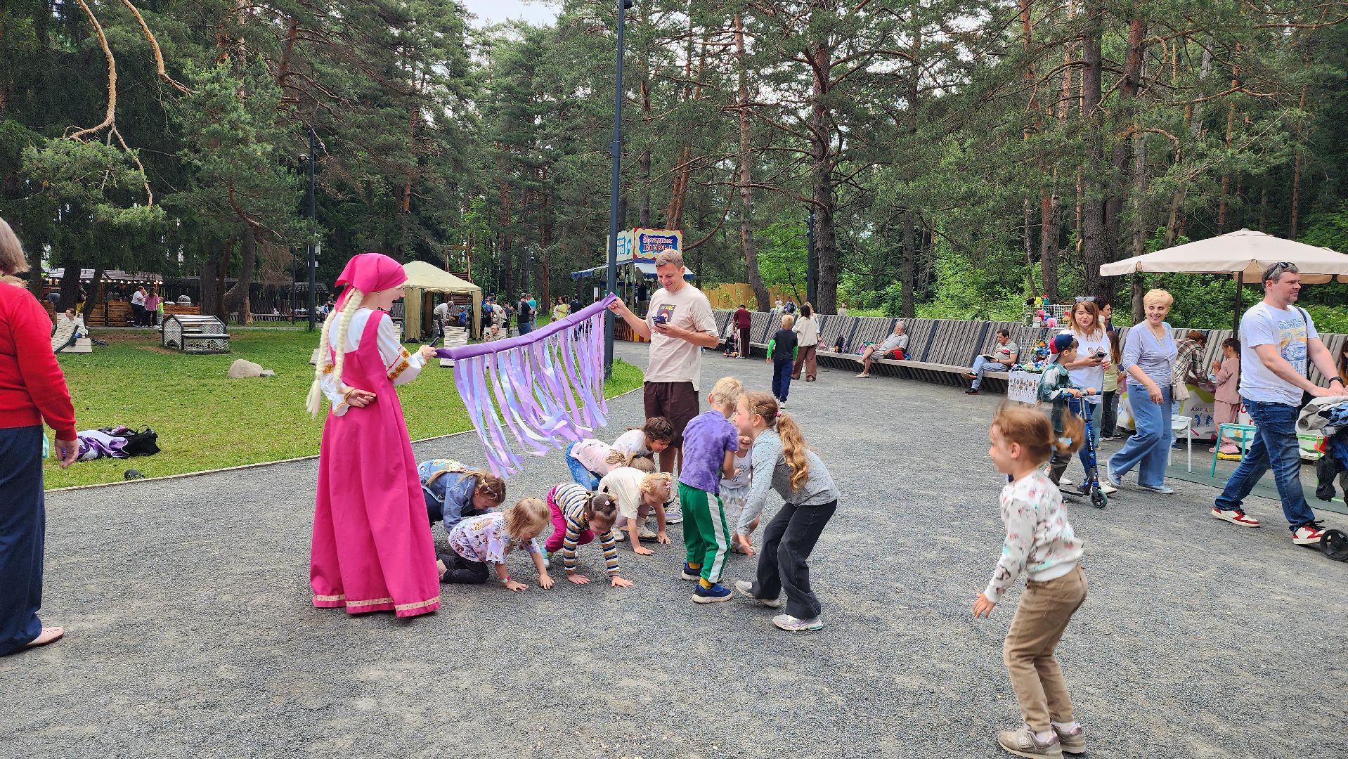 день россии, истра, парки,