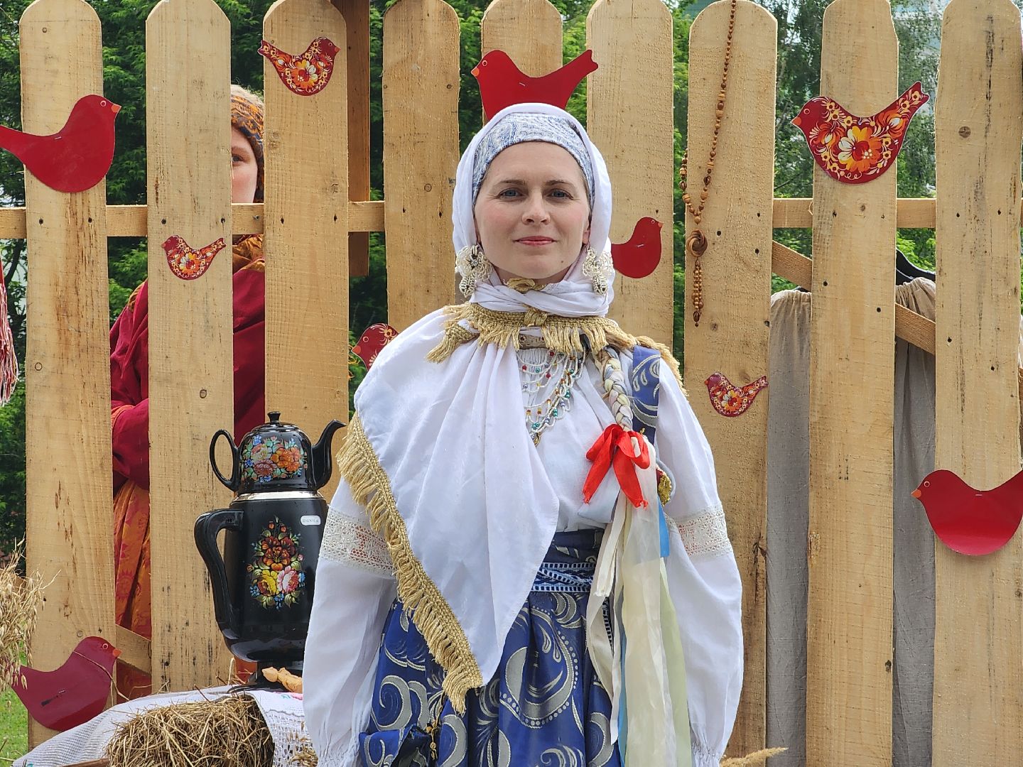 день россии 2025, народный костюм, хоровод, скоморошьяслобода, сергиев посад,