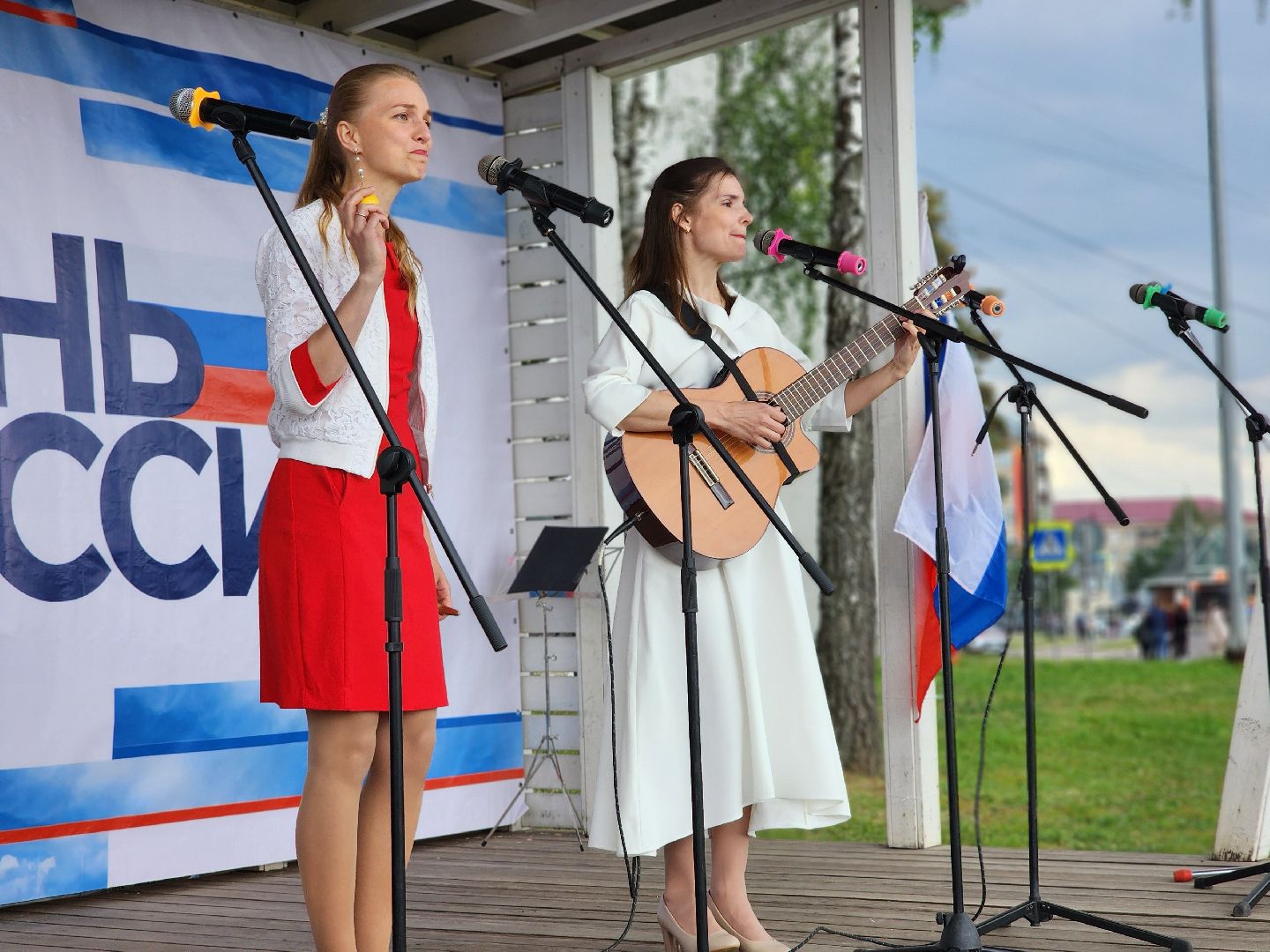 день россии 2025, народный костюм, хоровод, скоморошьяслобода, сергиев посад,