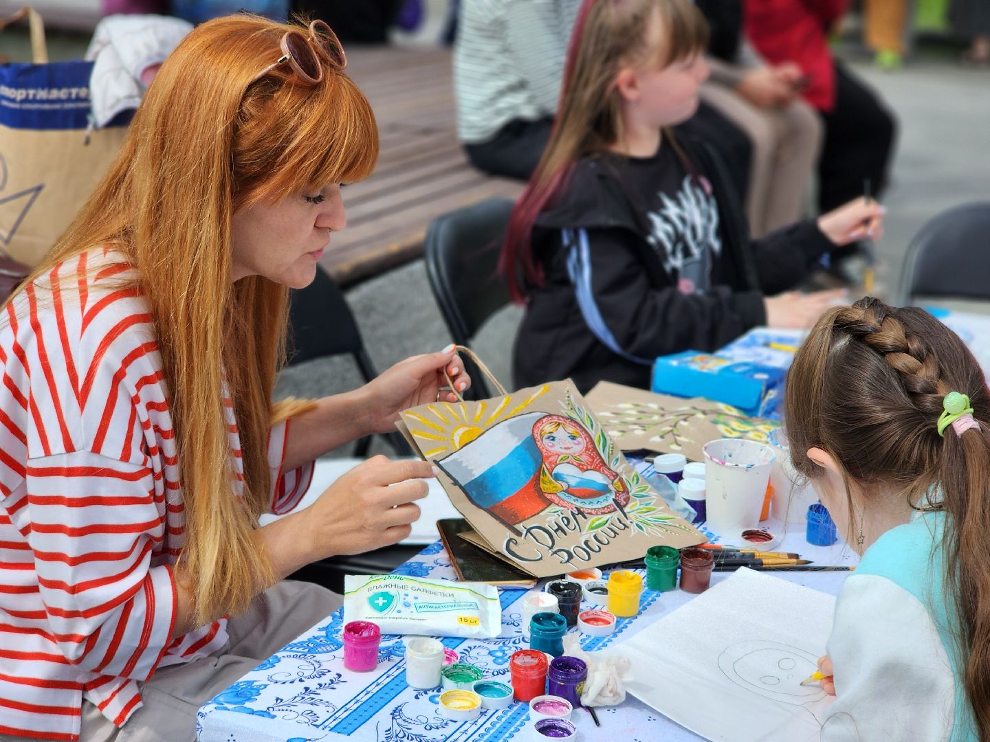 день россии 2025, народный костюм, хоровод, скоморошьяслобода, сергиев посад,