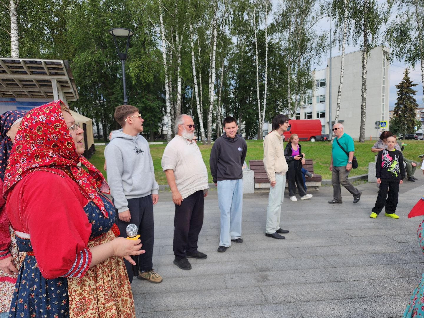 день россии 2025, народный костюм, хоровод, скоморошьяслобода, сергиев посад,