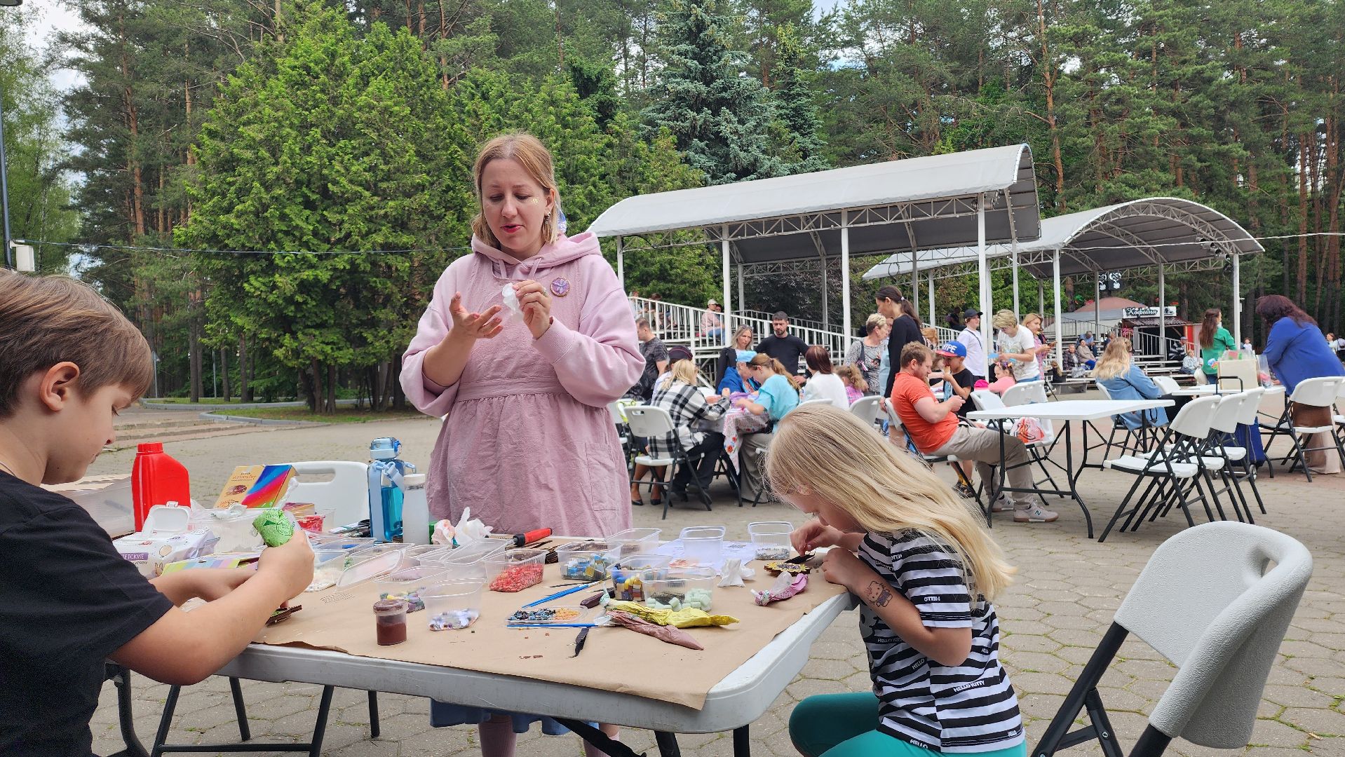 домодедово, россия, культура, общество, парк елочки, день россии, триколор, праздник,