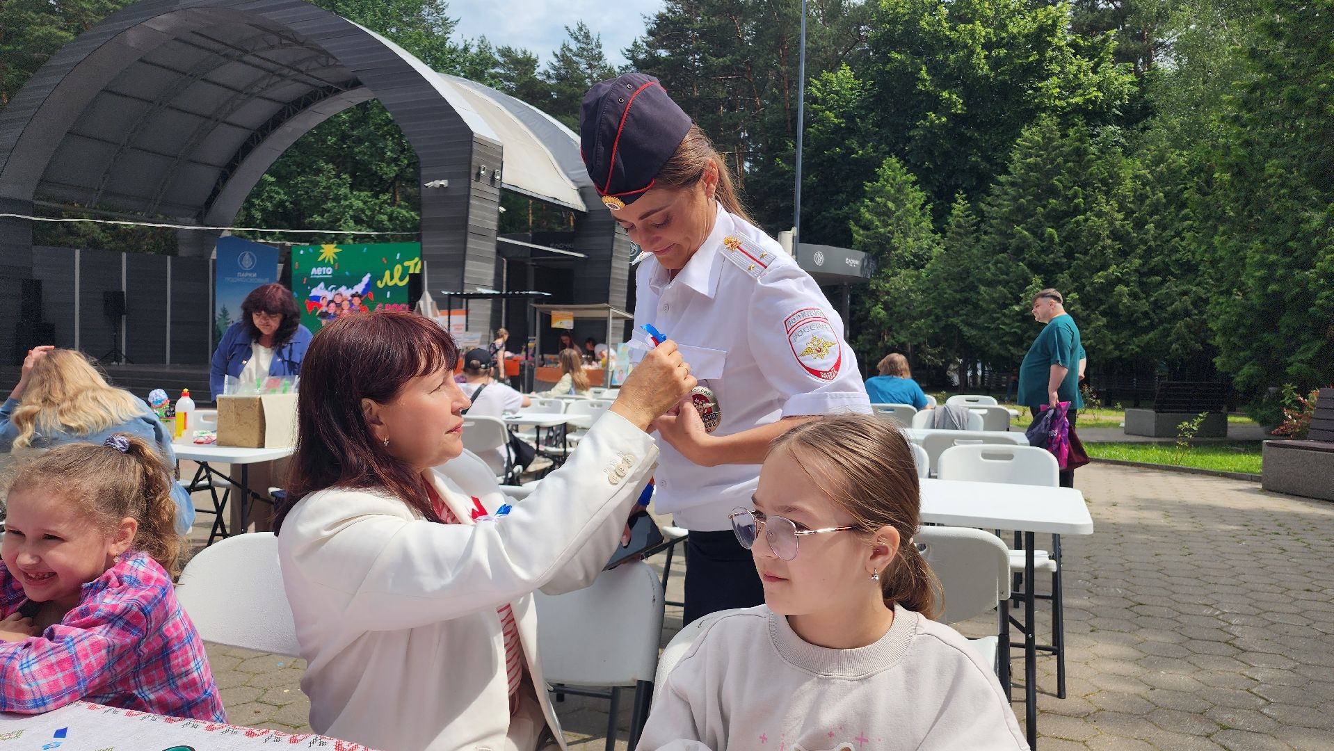 домодедово, россия, культура, общество, парк елочки, день россии, триколор, праздник,