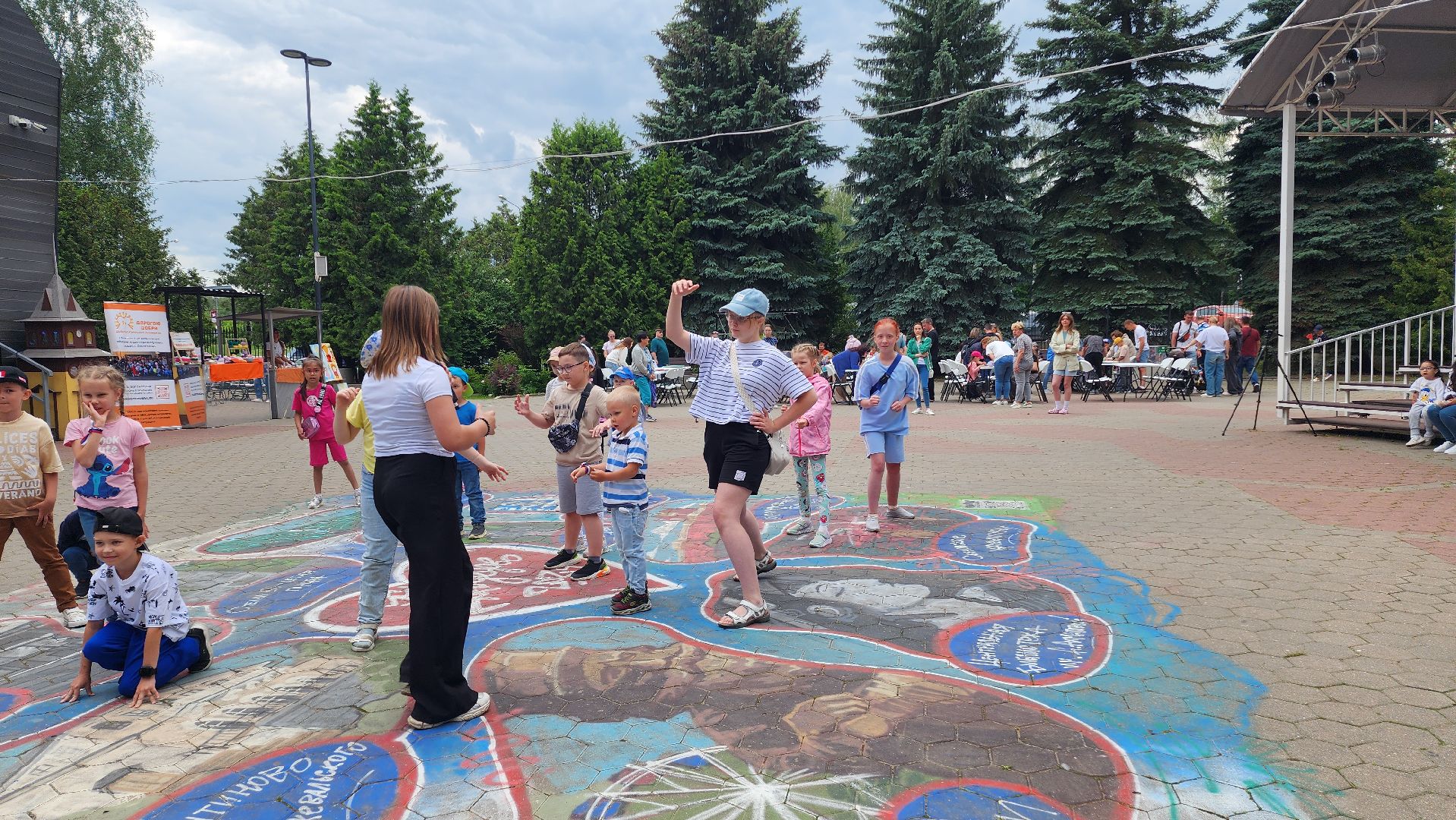 общество, дети, культура, день россии, домодедово, парк елочки,