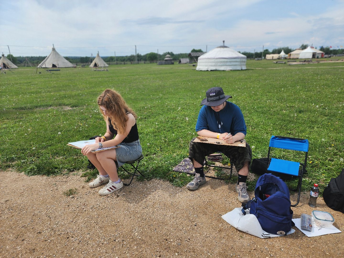сергиево-посадский городской округ, абрамцевский колледж, колледж абрамцево, пленэр, студенты абрамцевского колледжа,кочевник, верблюжья ферма,