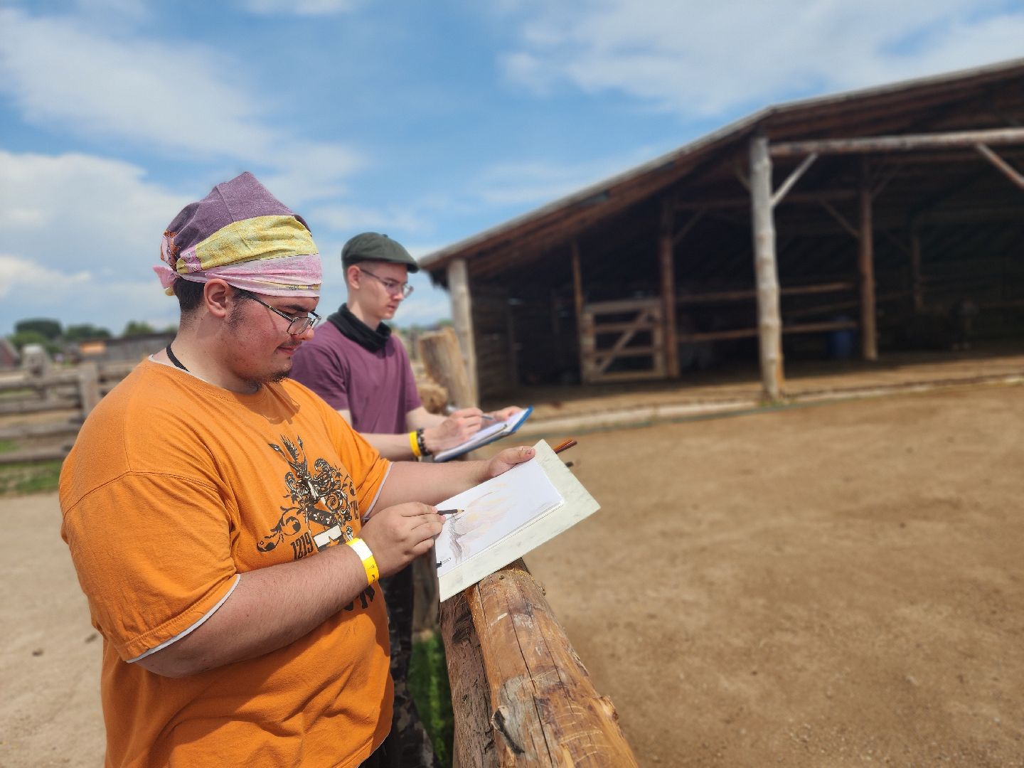 сергиево-посадский городской округ, абрамцевский колледж, колледж абрамцево, пленэр, студенты абрамцевского колледжа,кочевник, верблюжья ферма,