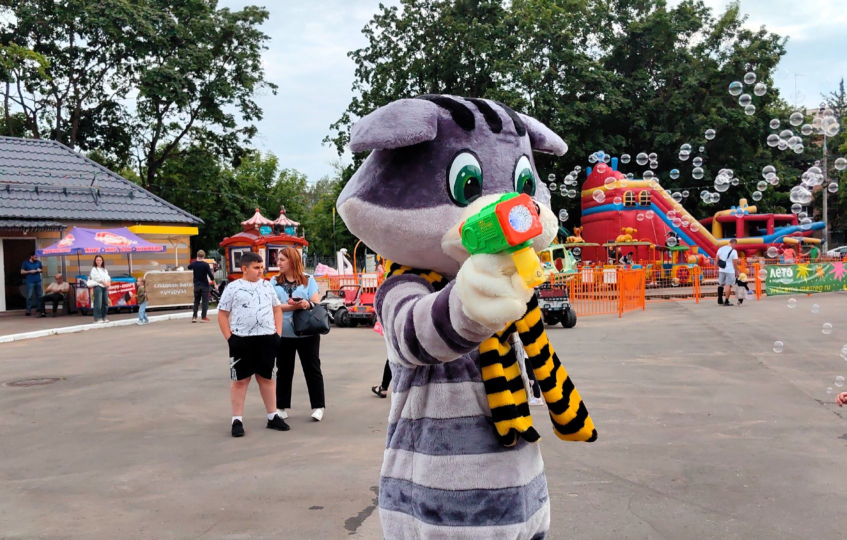 день россии, аквагрим, герои, мультфильм, парк,