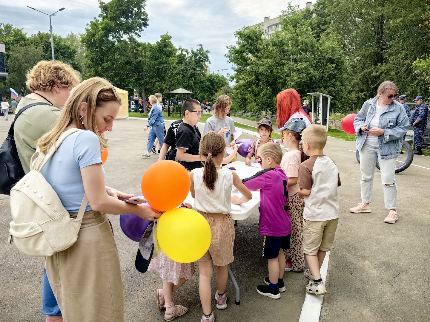 день россии, аквагрим, герои, мультфильм, парк,