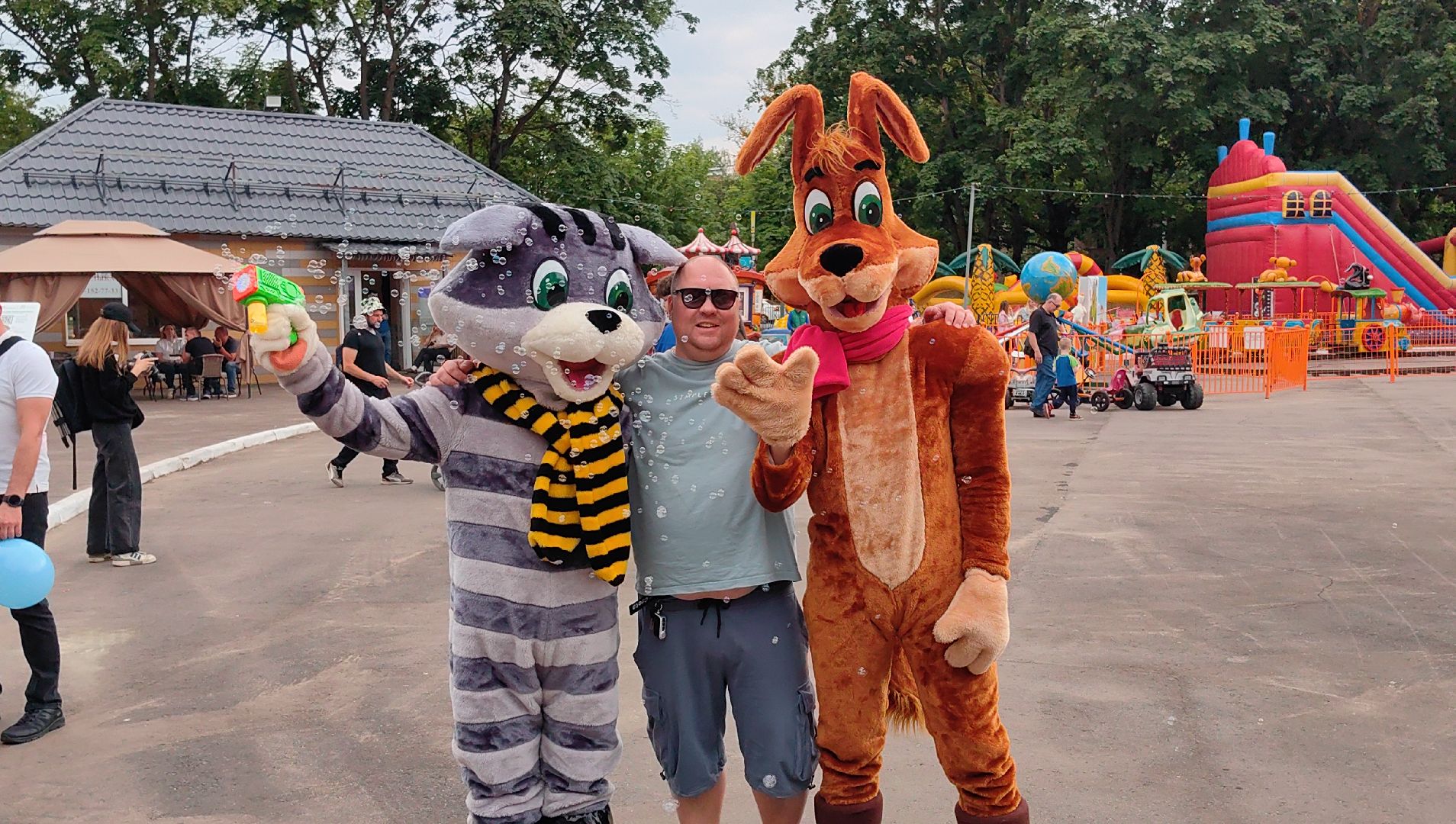 день россии, аквагрим, герои, мультфильм, парк,