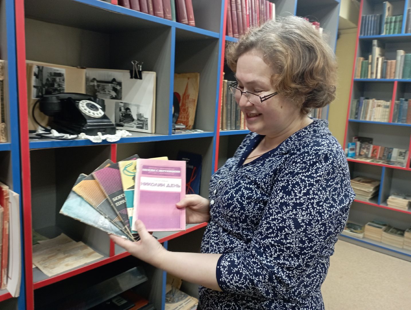 библиотека, ретро-фонд, редкие экспонаты, ценные книги, Дубна