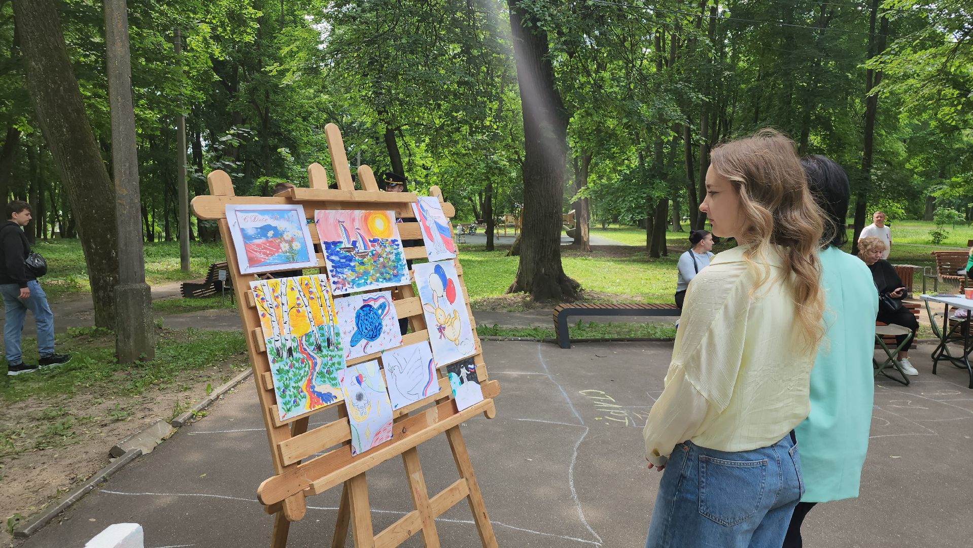 выставка детских рисунков, день россии, щёлково, фряново,