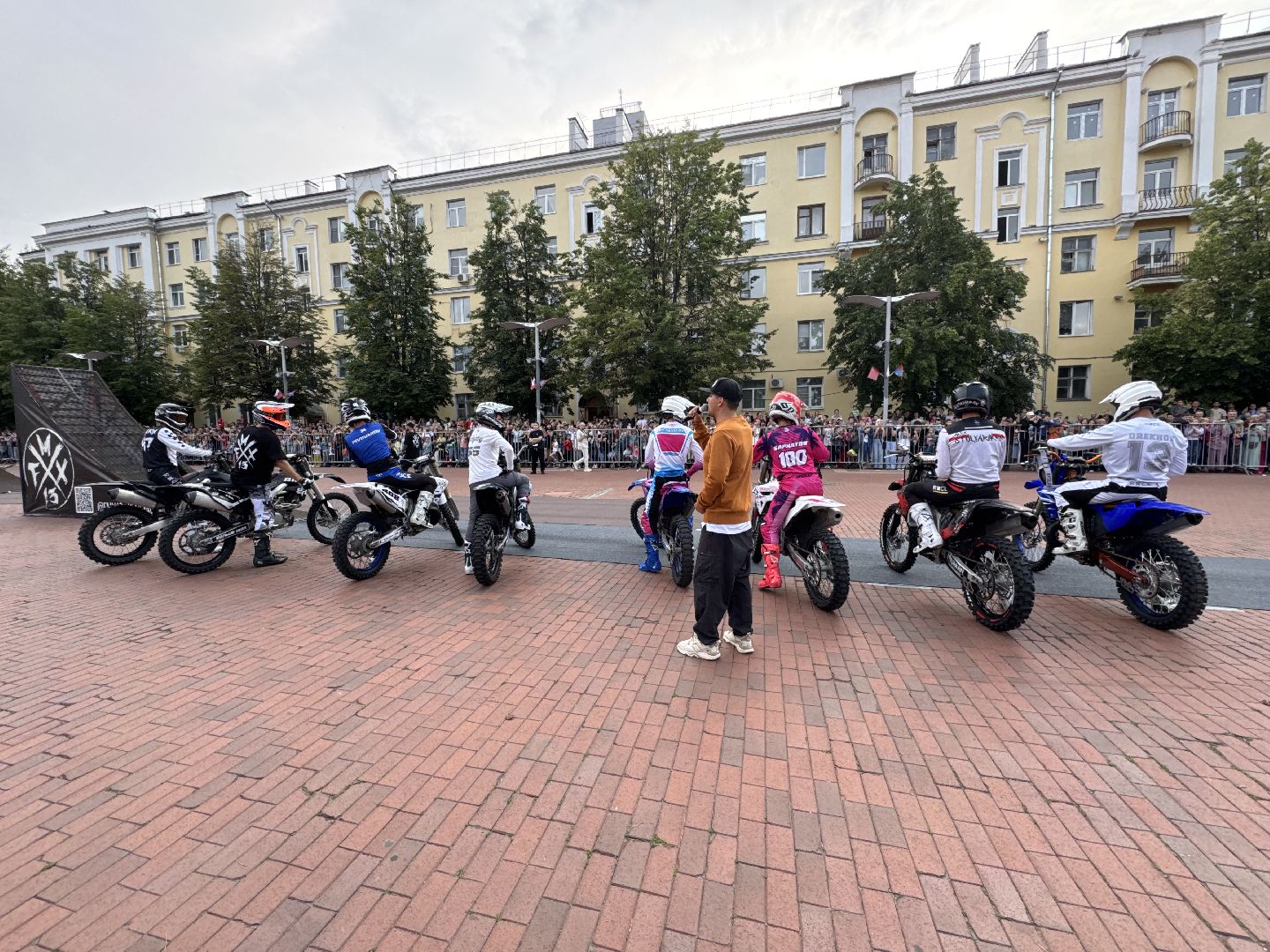 мотофристайл-шоу, балашиха, FMX13,