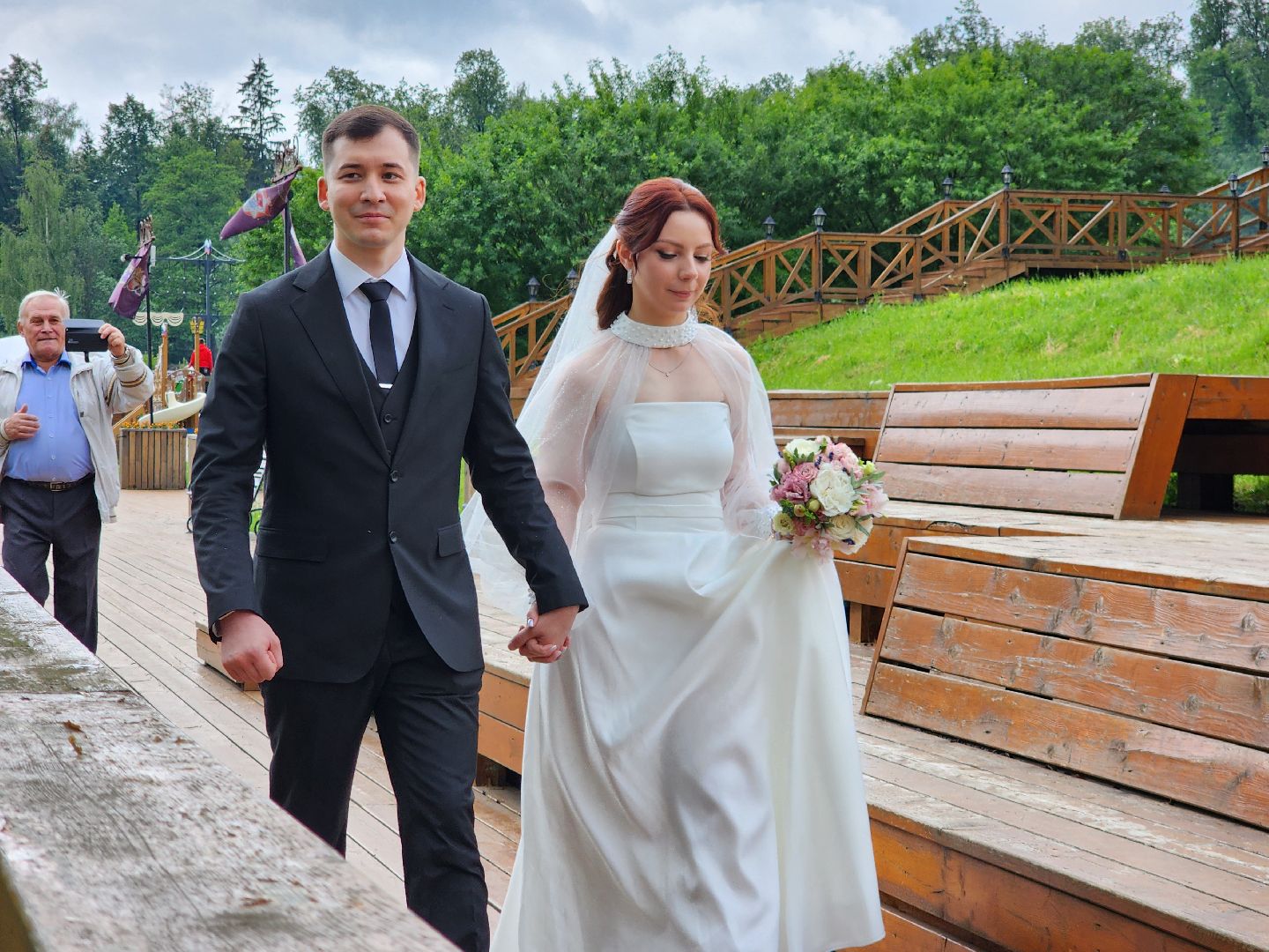 свадьба в парке, молодожены, регистрация брака в парке, свадьба в подмосковье, усадьба гребнево,