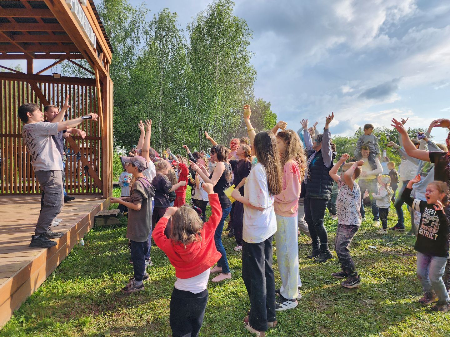 усадьба гребнево, фестиваль красок, праздник,