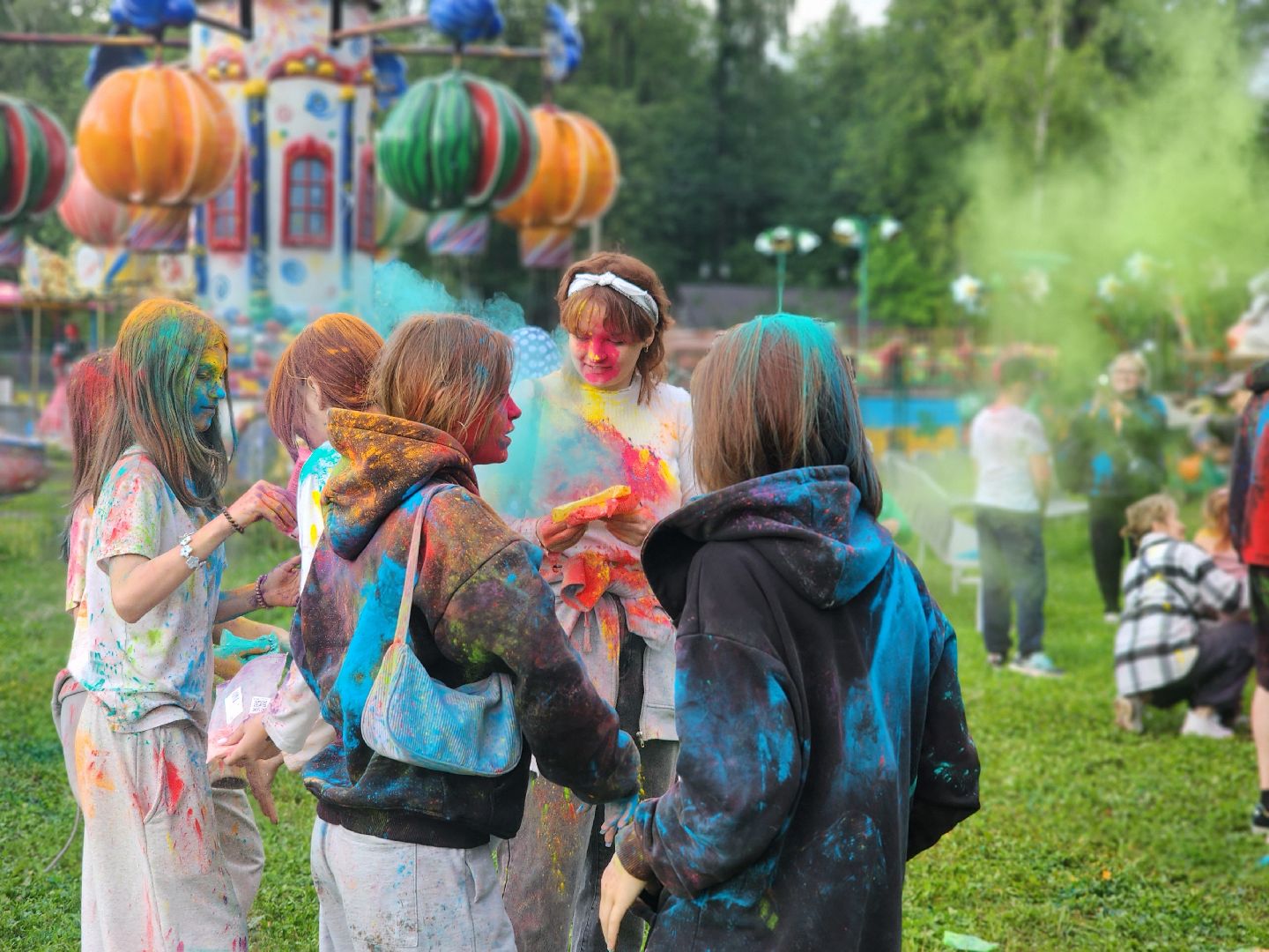 усадьба гребнево, фестиваль красок, праздник,